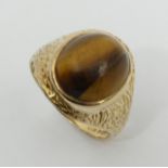 9ct gold tigers-eye single stone ring, 5.4 grams, 18.3mm, size S. UK Postage £12.