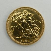 Elizabeth II 1968 gold full sovereign. UK Postage £12.