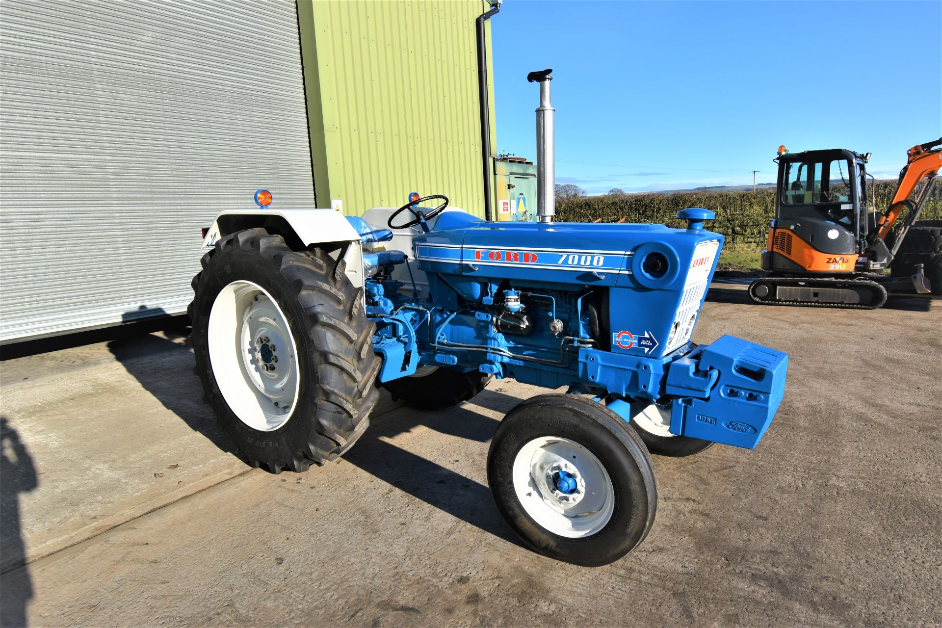 Ford 7000 Dual Power 2wd tractor - Image 2 of 11