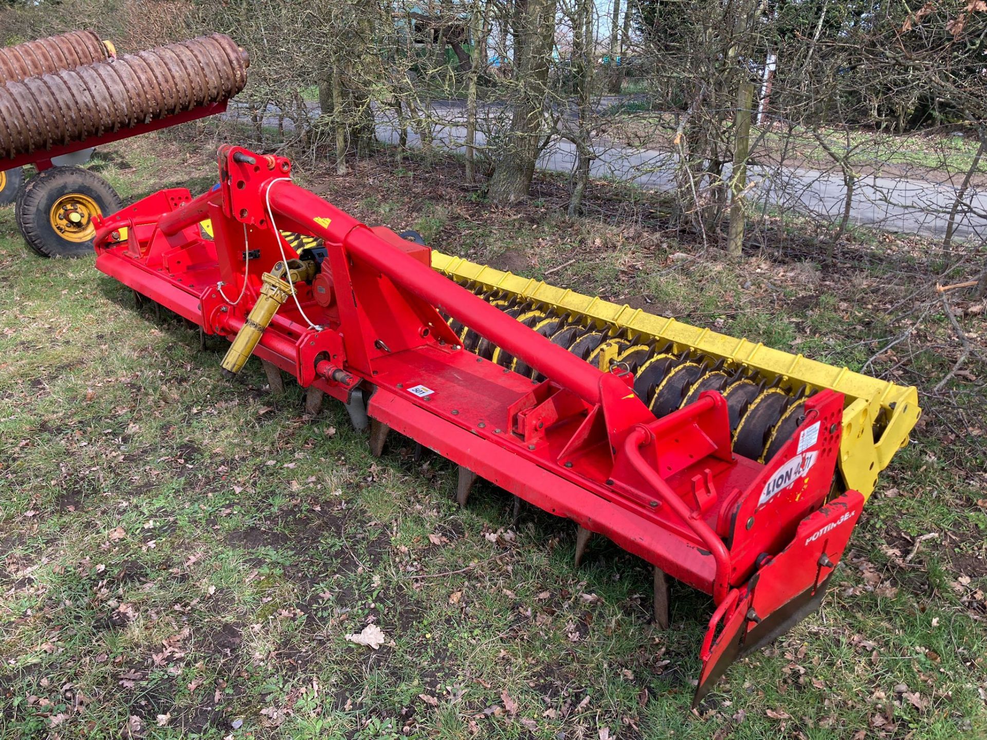 Pottinger Lion 4001 4m Power Harrow