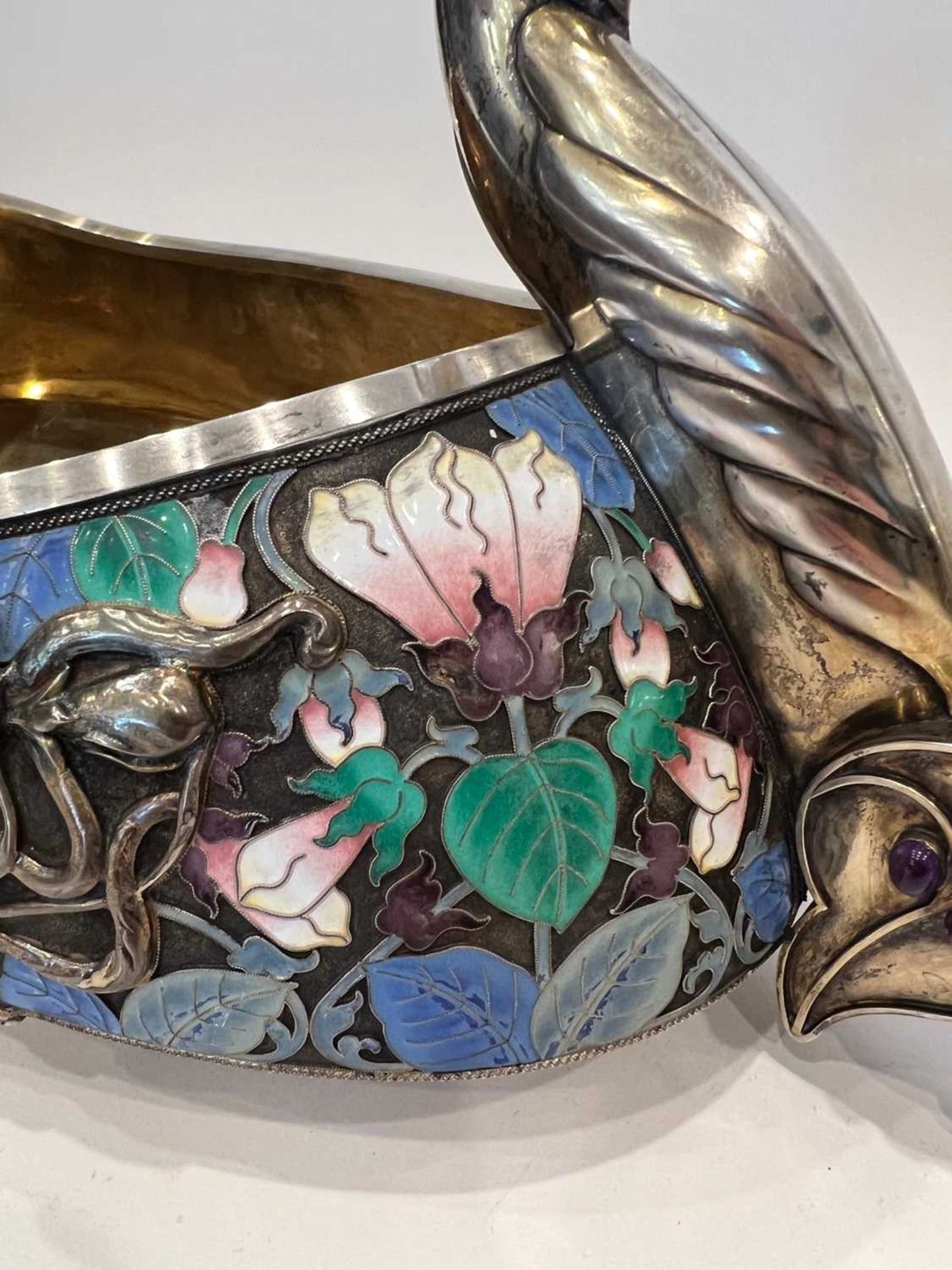 A MASSIVE EARLY 20TH CENTURY RUSSIAN SILVER AND ENAMEL KOVSH IN THE FORM OF A SWAN - Image 28 of 28