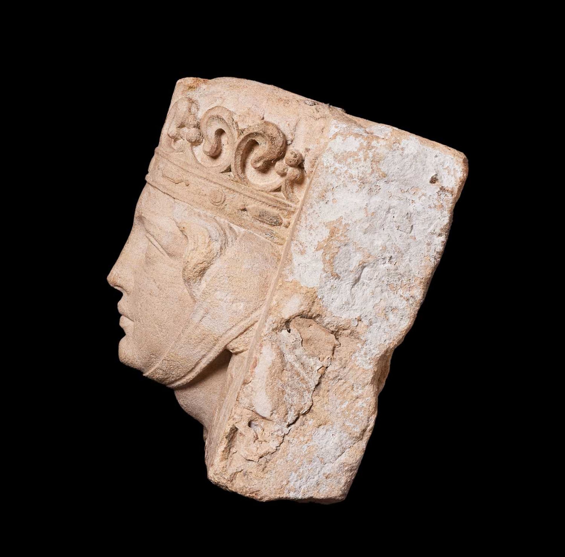 A PAIR OF 19TH CENTURY CARVED STONE HEADS OF A KING AND QUEEN - Image 2 of 13