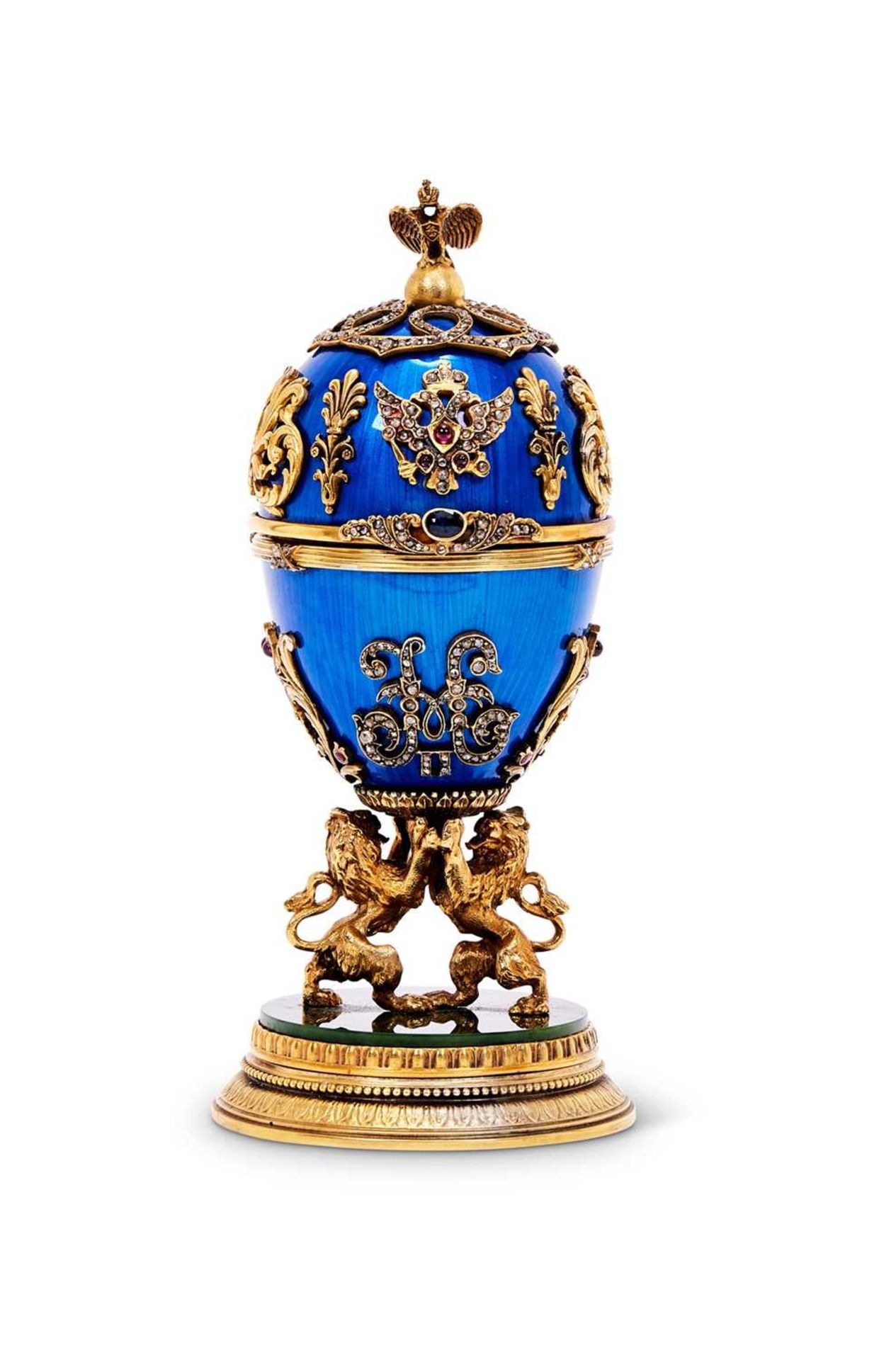 A FABERGE STYLE DIAMOND ENCRUSTED, GUILLOCHE ENAMEL AND SILVER GILT EGG - Image 2 of 3