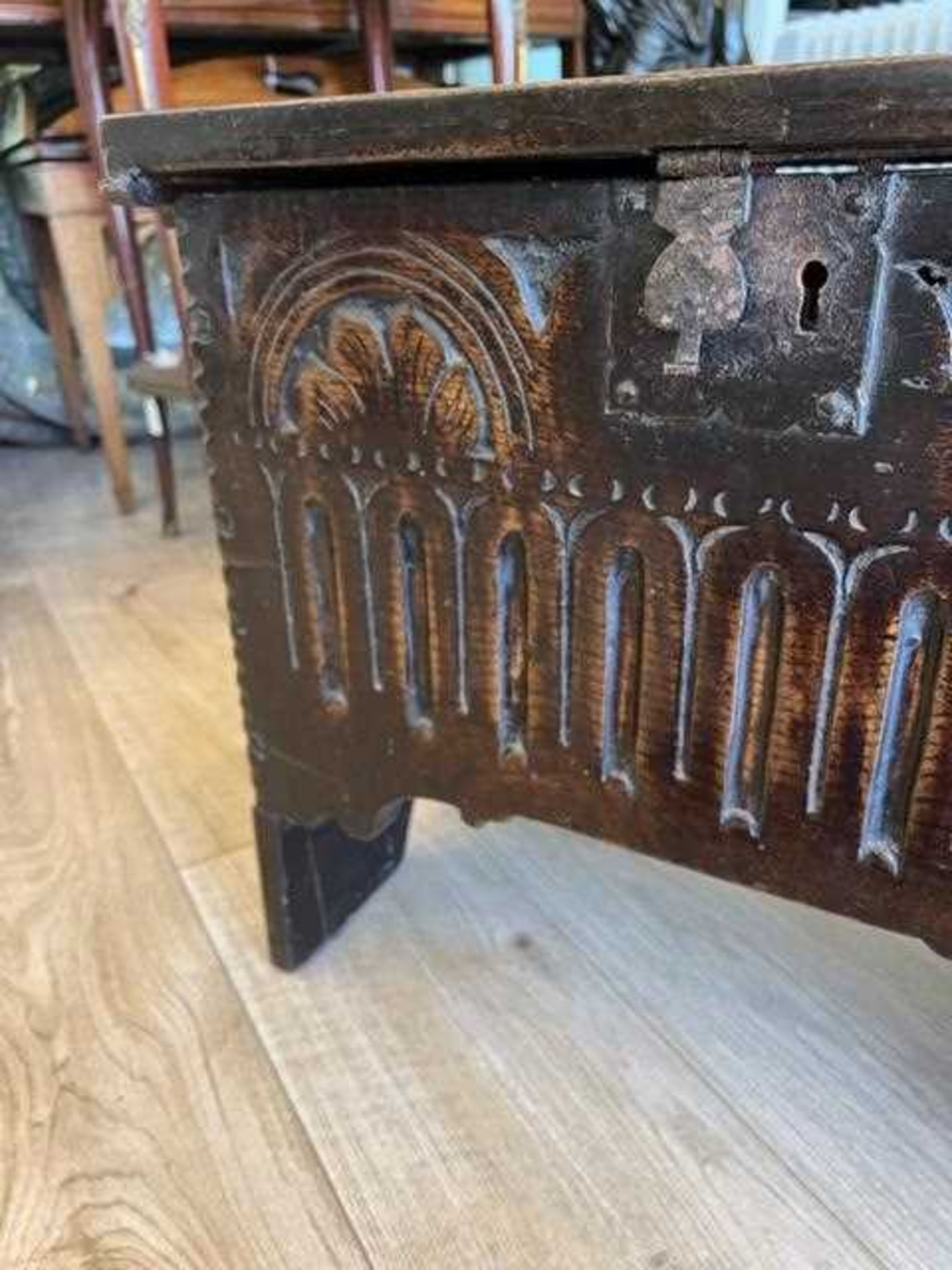 A SMALL 16TH CENTURY GOTHIC PERIOD OAK COFFER - Bild 21 aus 22