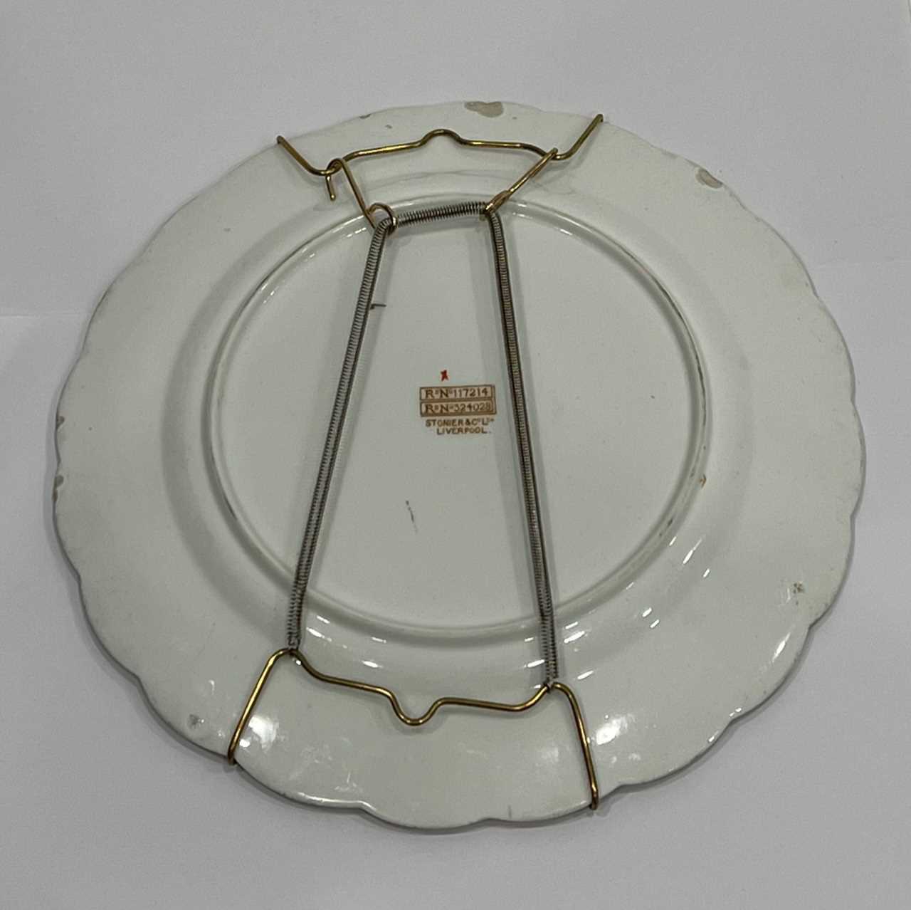 A WHITE STAR LINE PORCELAIN PLATE, CIRCA 1910 - Image 3 of 4