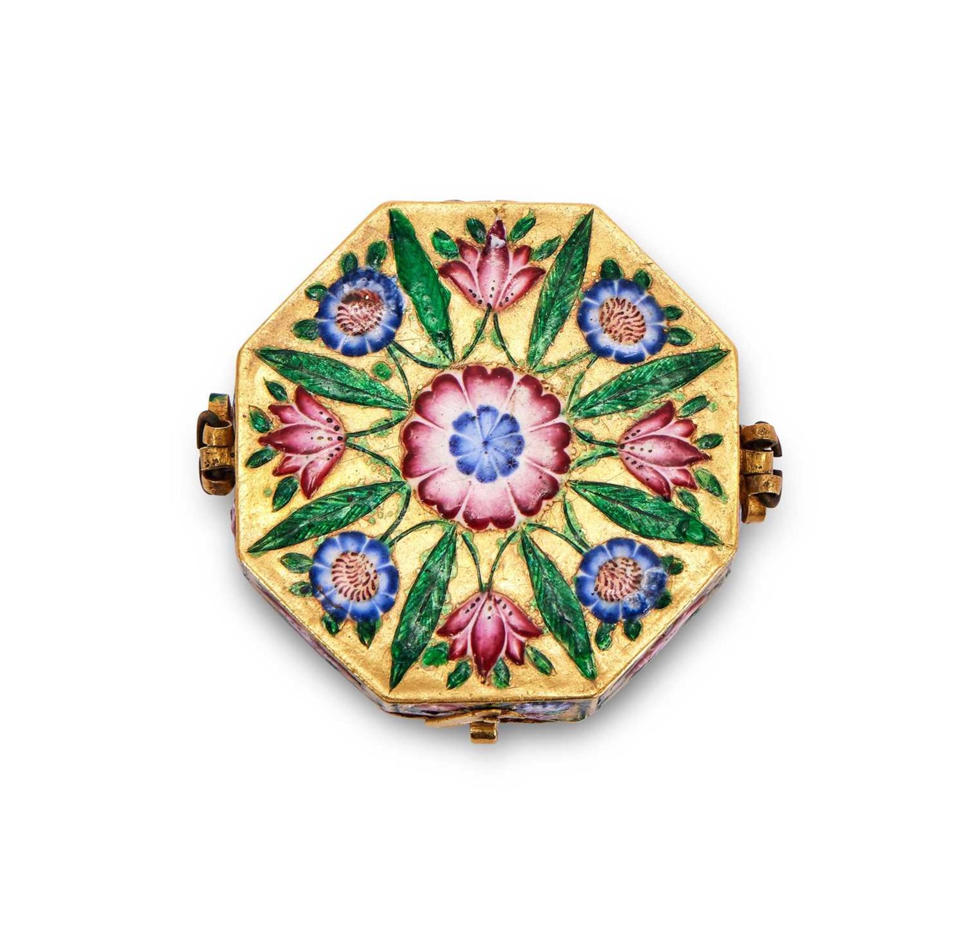 A 19TH CENTURY QAJAR GOLD AND ENAMEL AMULET BOX - Image 2 of 2