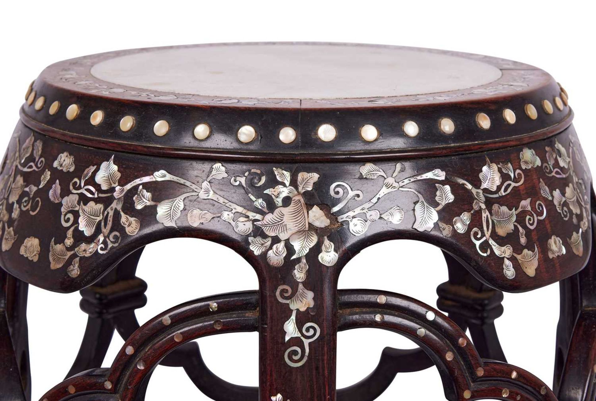 A 19TH CENTURY CHINESE HARDWOOD AND MOTHER OF PEARL GARDEN SEAT - Image 2 of 3