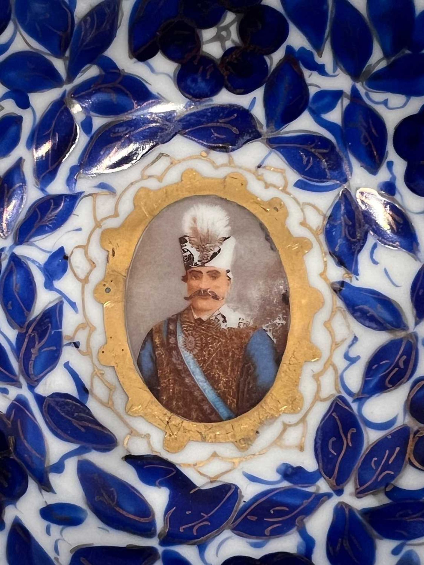 A RUSSIAN PORCELAIN SALT AND PEPPER SET TOGETHER WITH OTHER ITEMS MADE FOR THE PERSIAN MARKET - Image 4 of 5