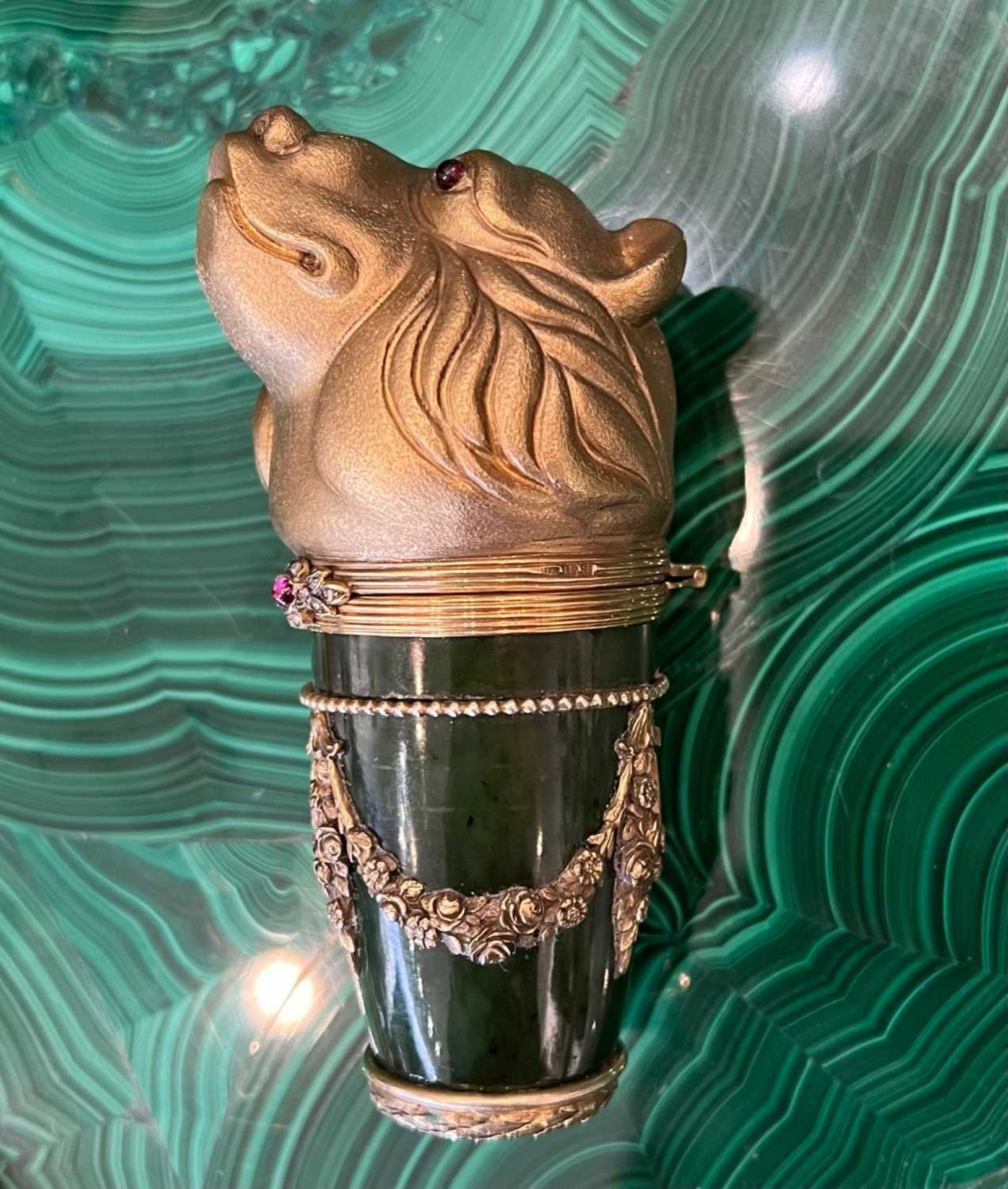 A FABERGE STYLE SILVER GILT, GEM SET AND NEPHRITE JADE BOX MODELLED WITH A BEAR - Image 11 of 13