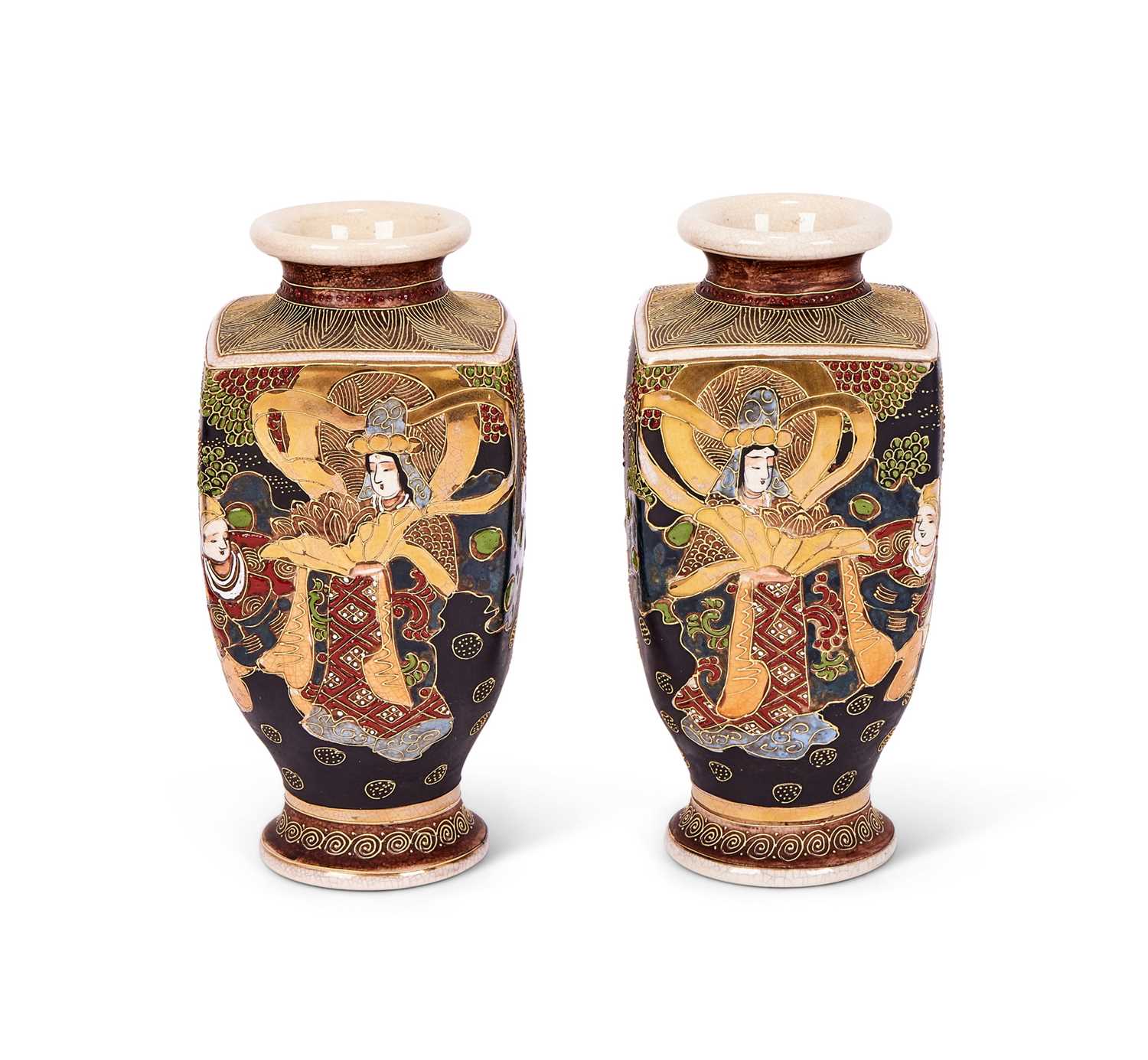 A PAIR OF JAPANESE MEIJI PERIOD SATSUMA VASES