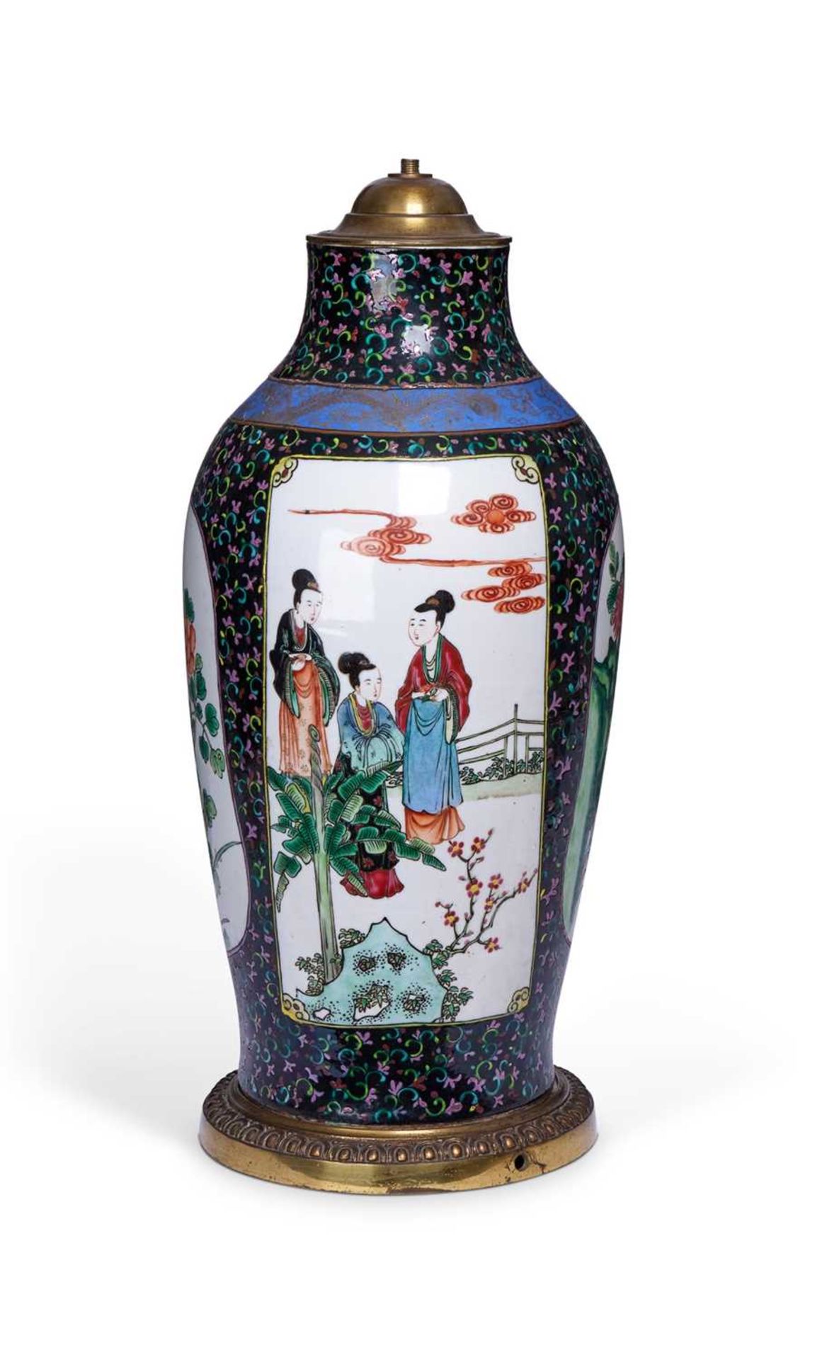 A LATE 19TH CENTURY CHINESE FAMILLE NOIR PORCELAIN VASE LAMP - Image 2 of 2
