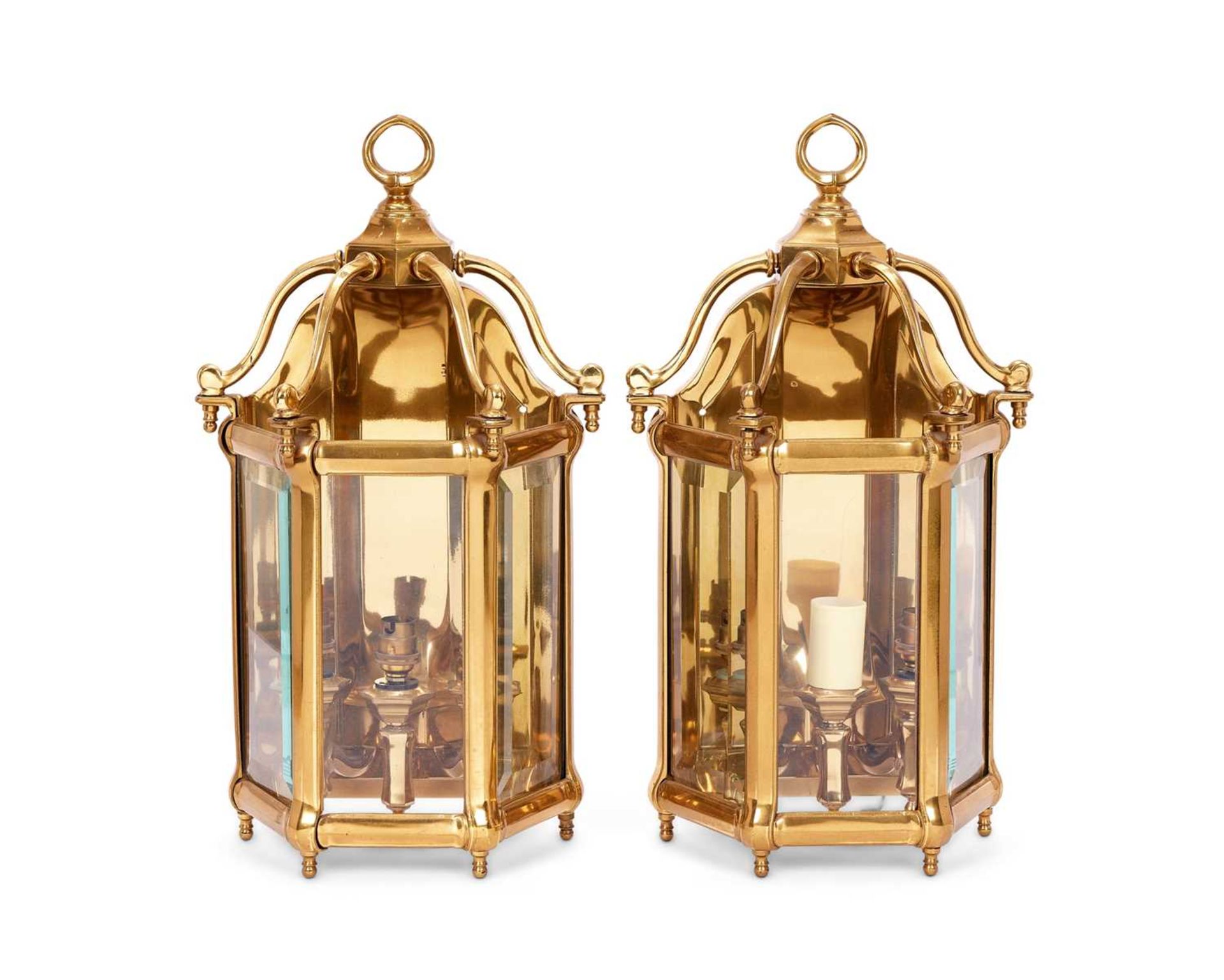 A PAIR OF REGENCY STYLE BRASS HALL LANTERNS