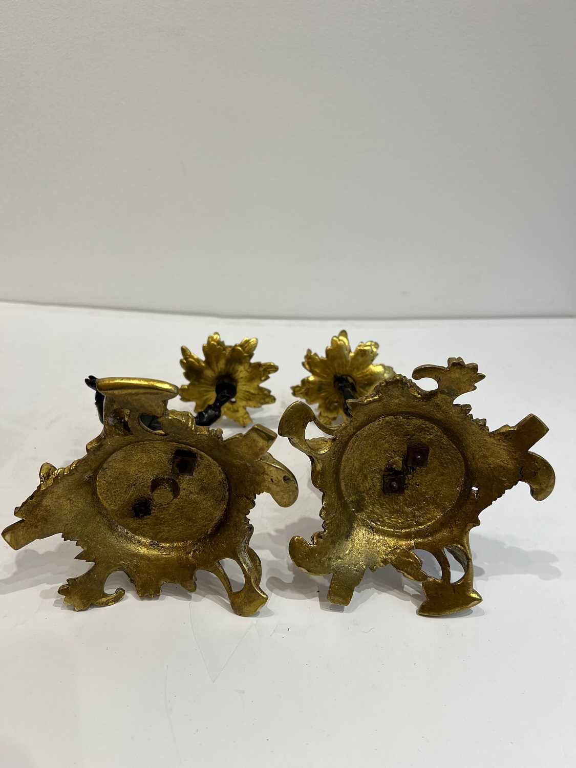 A PAIR OF ROCOCO REVIVAL GILT AND PATINATED BRONZE FIGURAL CANDLESTICKS CIRCA 1830 - Image 4 of 5