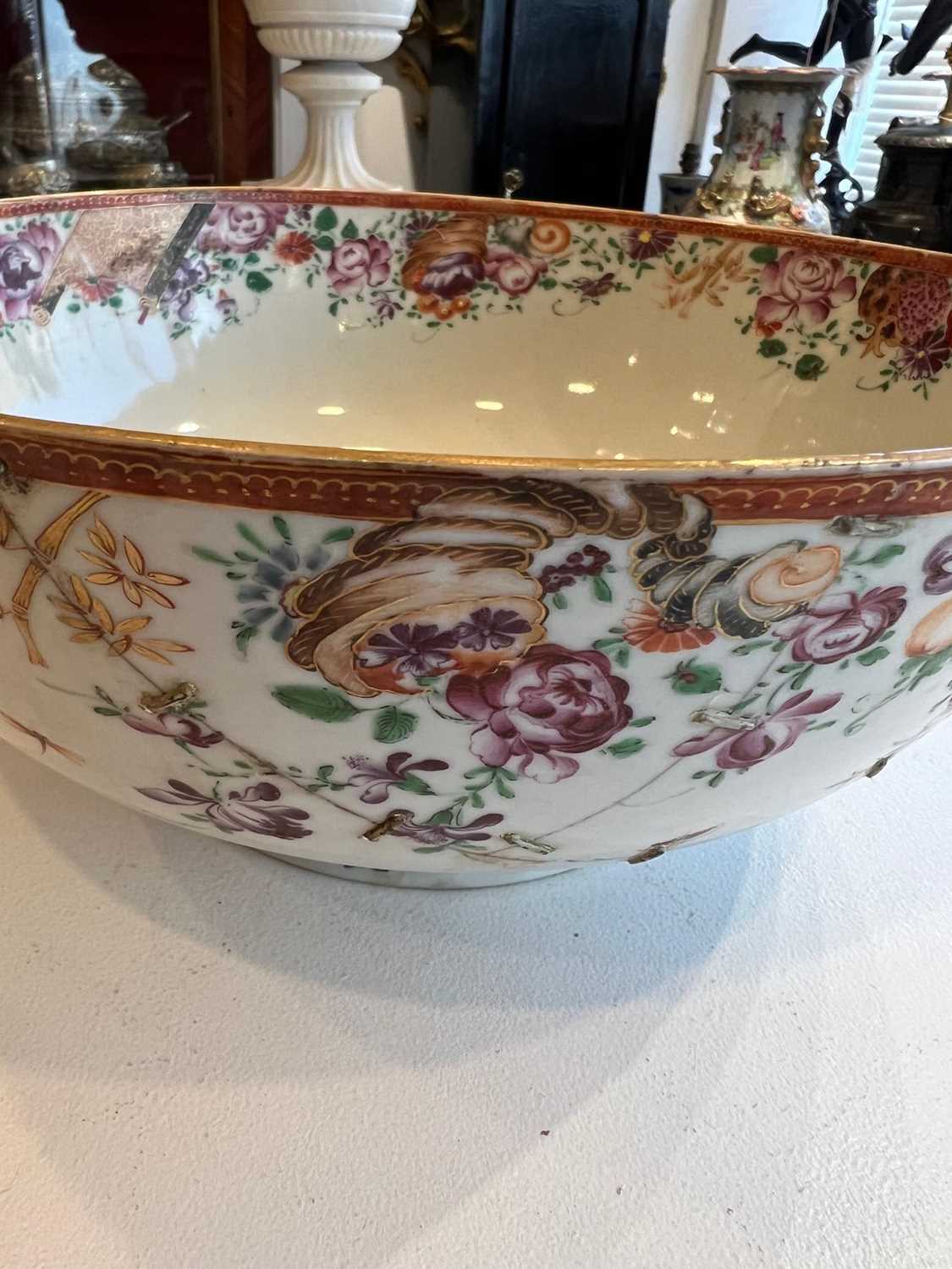 AN EARLY 19TH CENTURY CHINESE PORCELAIN BOWL - Image 11 of 11