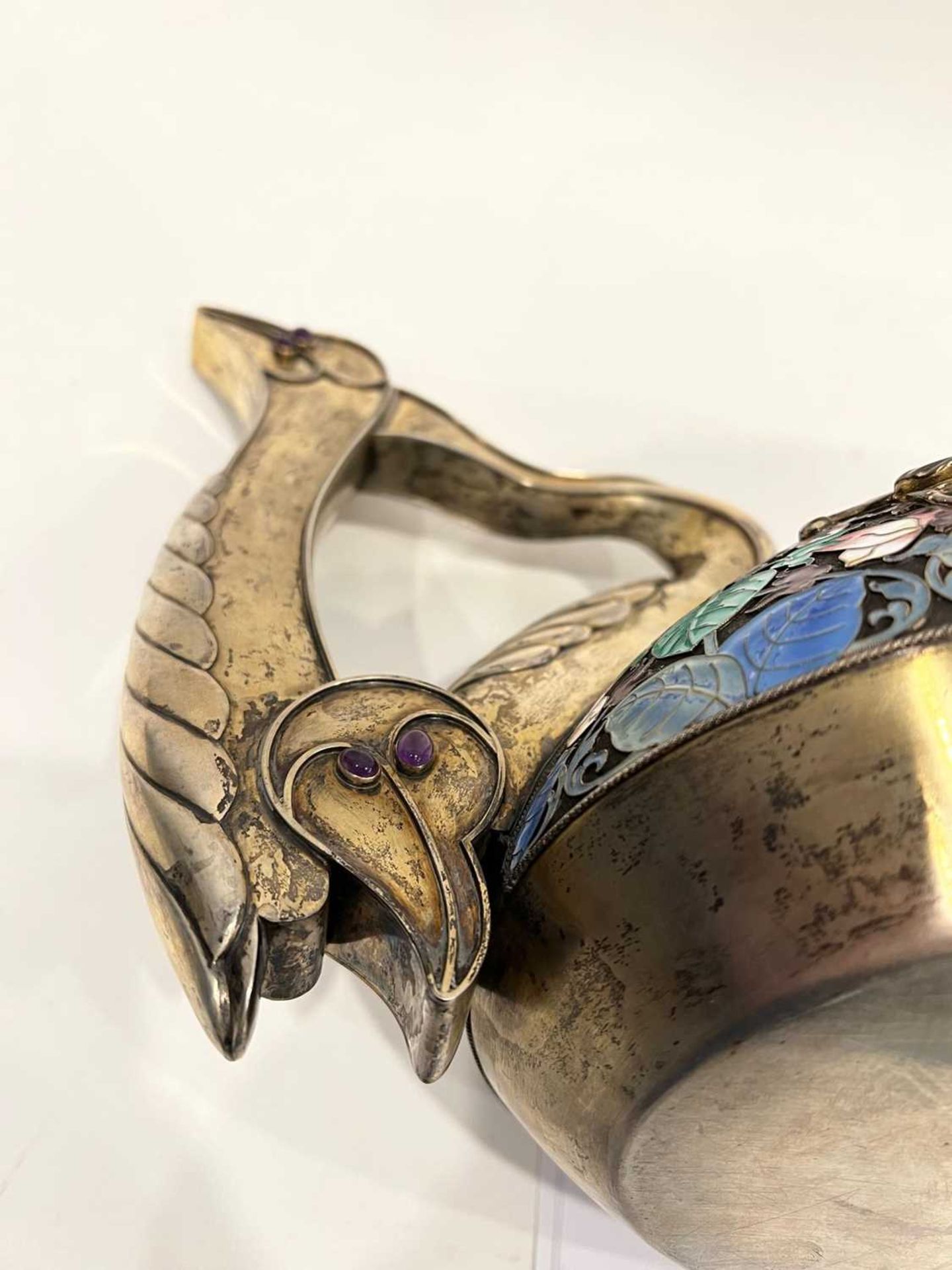 A MASSIVE EARLY 20TH CENTURY RUSSIAN SILVER AND ENAMEL KOVSH IN THE FORM OF A SWAN - Image 14 of 28