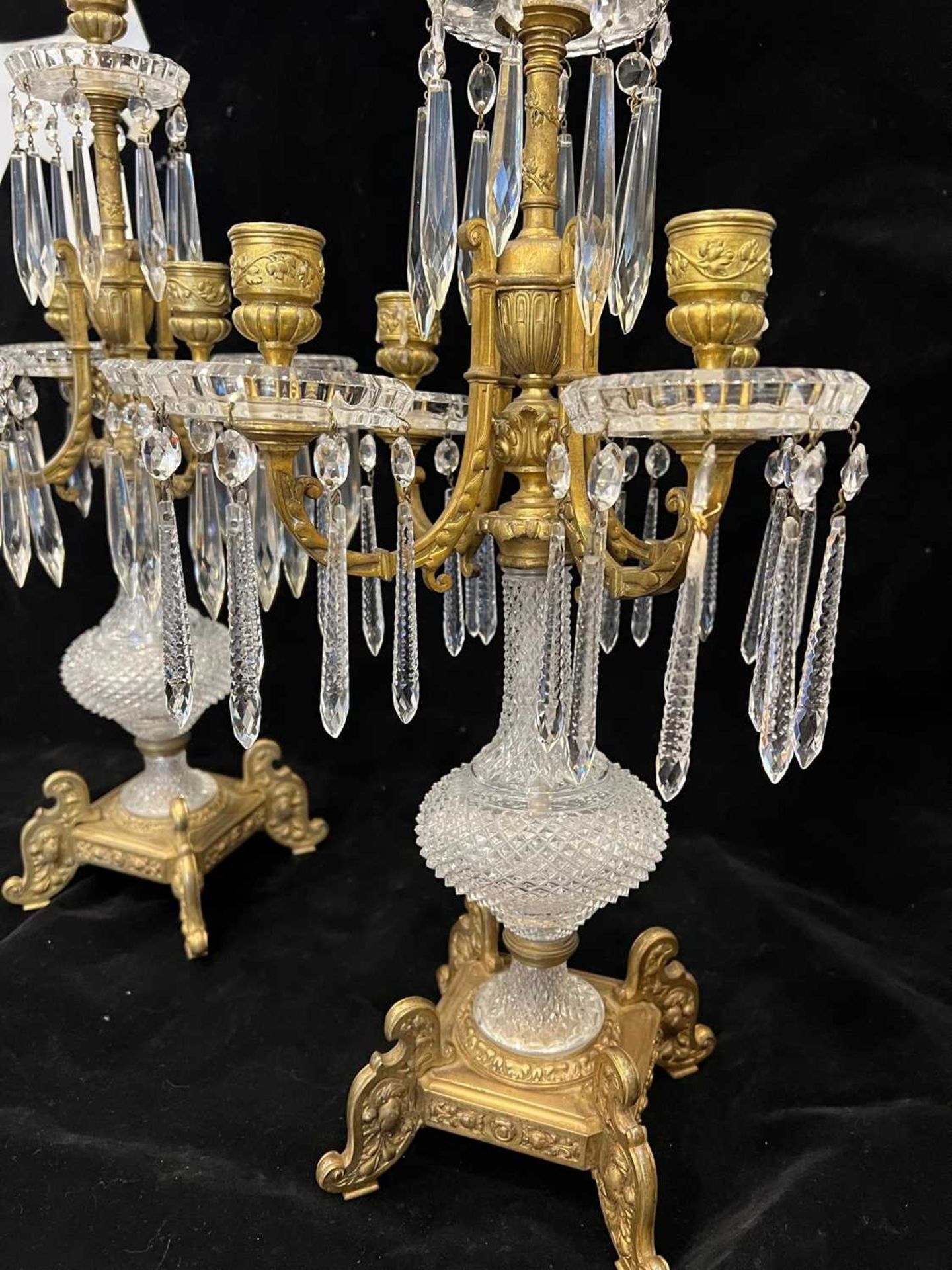 BACCARAT: AN IMPORTANT PAIR OF LATE 19TH CENTURY CUT CRYSTAL GLASS AND ORMOLU CANDELABRA - Image 13 of 13