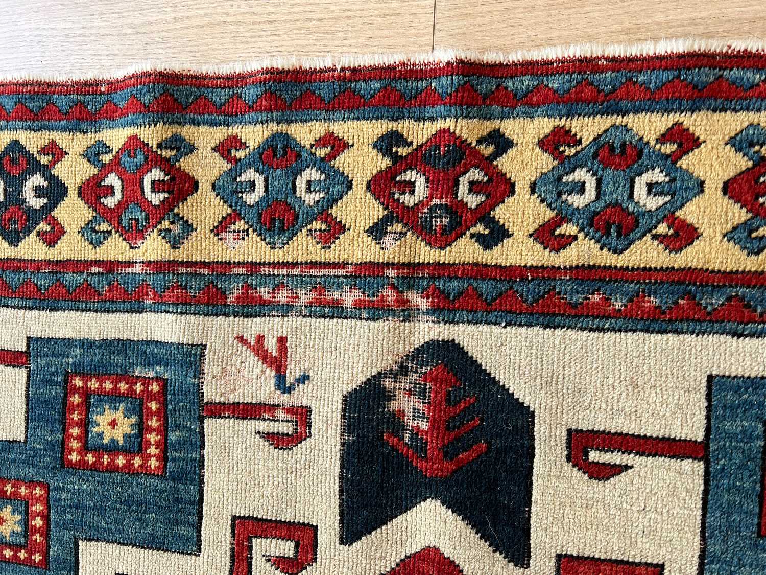 A CAUCASIAN STAR KAZAK RUG, CIRCA 1930 - Image 4 of 4