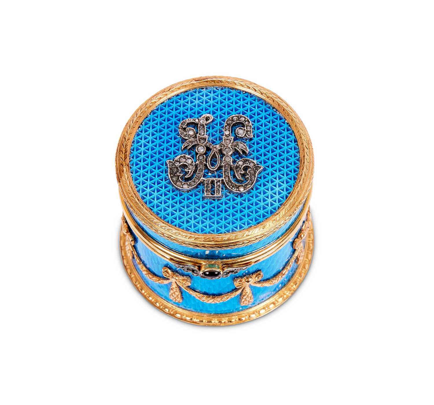 A FABERGE STYLE SILVER GILT, DIAMOND AND ENAMEL MOUNTED PILL BOX - Image 2 of 4