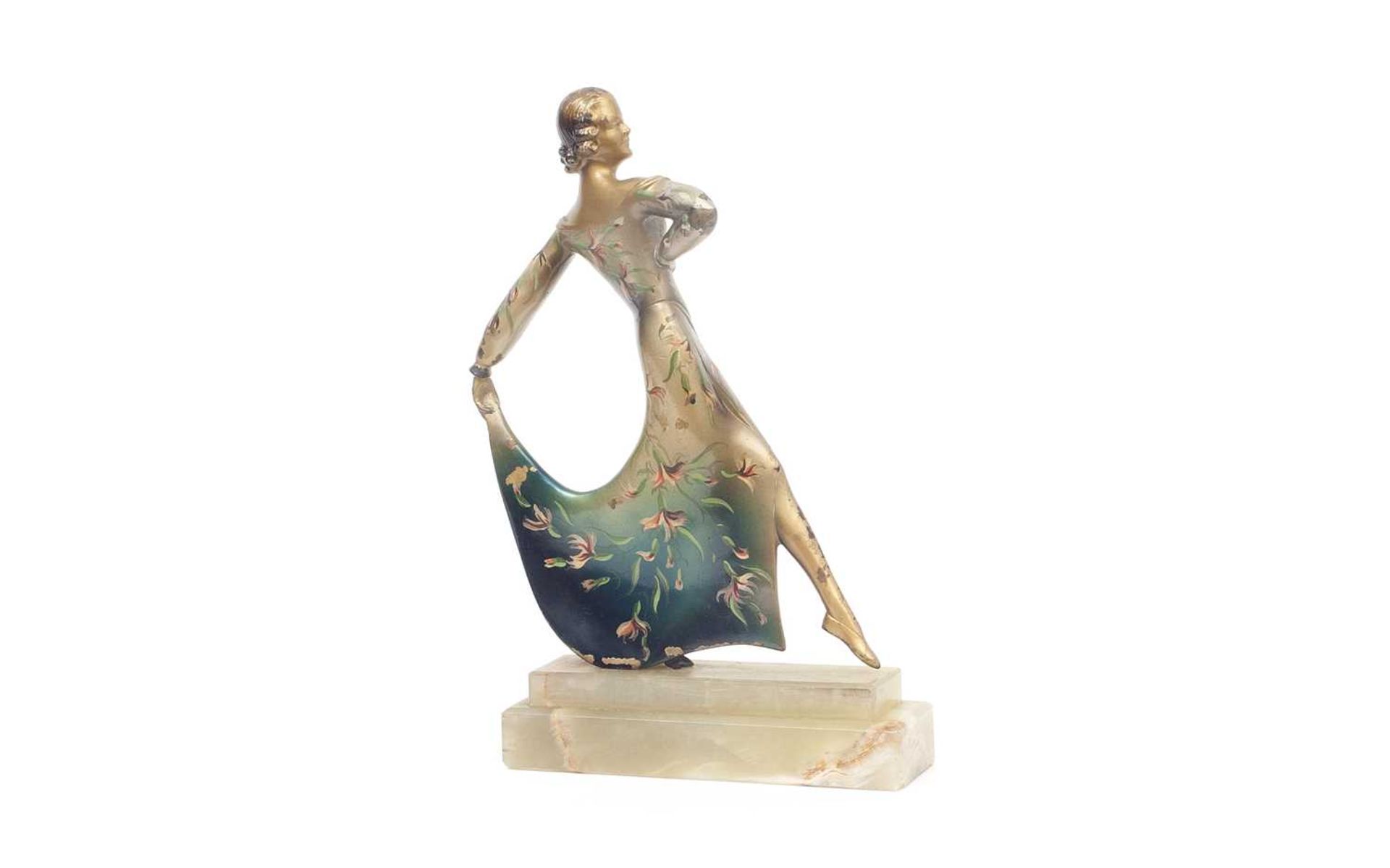 AN ART DECO PERIOD COLD PAINTED BRONZE AND ONYX FIGURE OF A DANCING GIRL - Bild 3 aus 4
