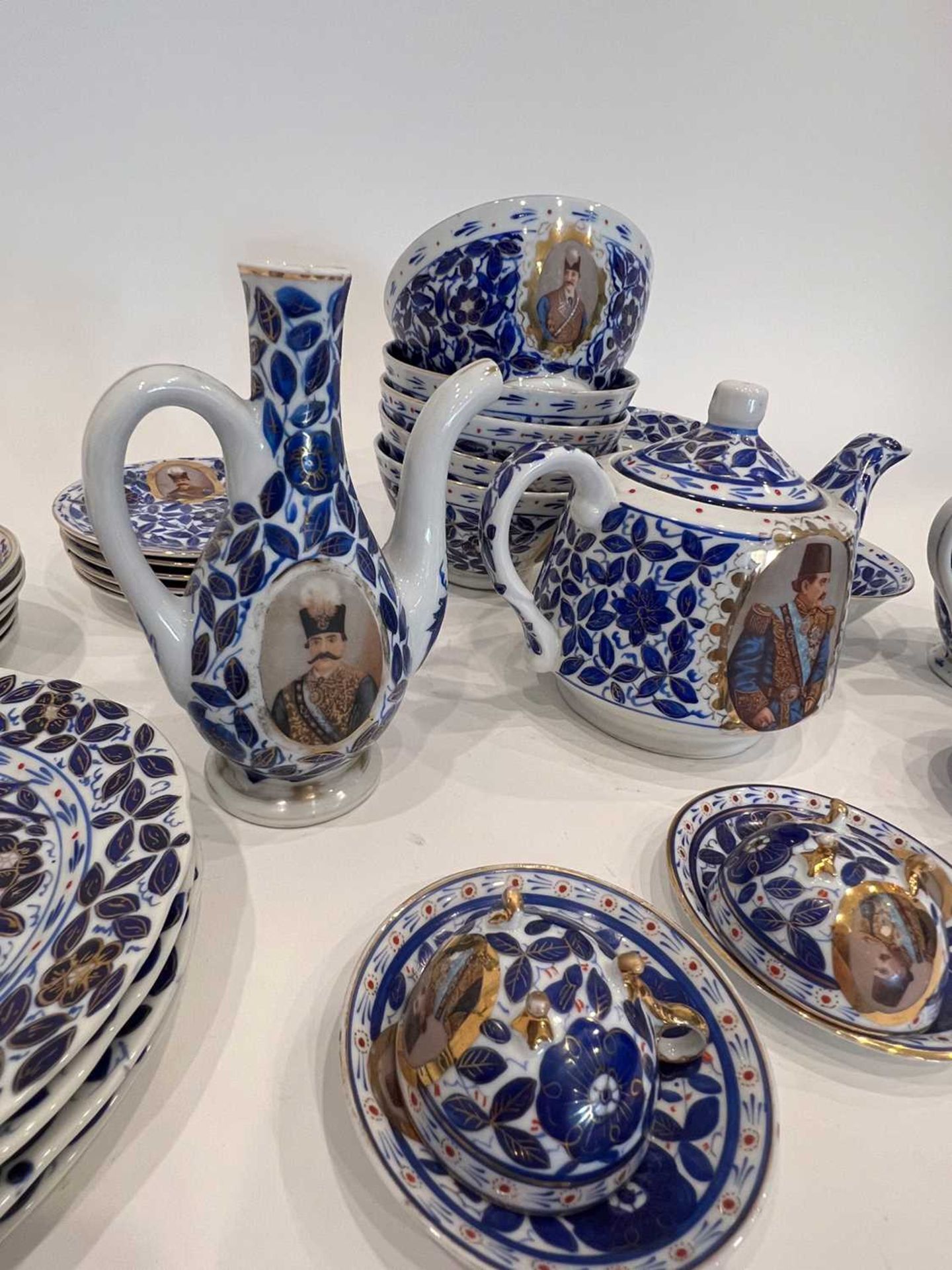 A PORCELAIN TEA AND COFFEE SET MADE FOR THE PERSIAN MARKET - Image 8 of 8