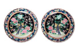 A PAIR OF 19TH CENTURY JAPANESE FAMILLE NOIR PORCELAIN DISHES