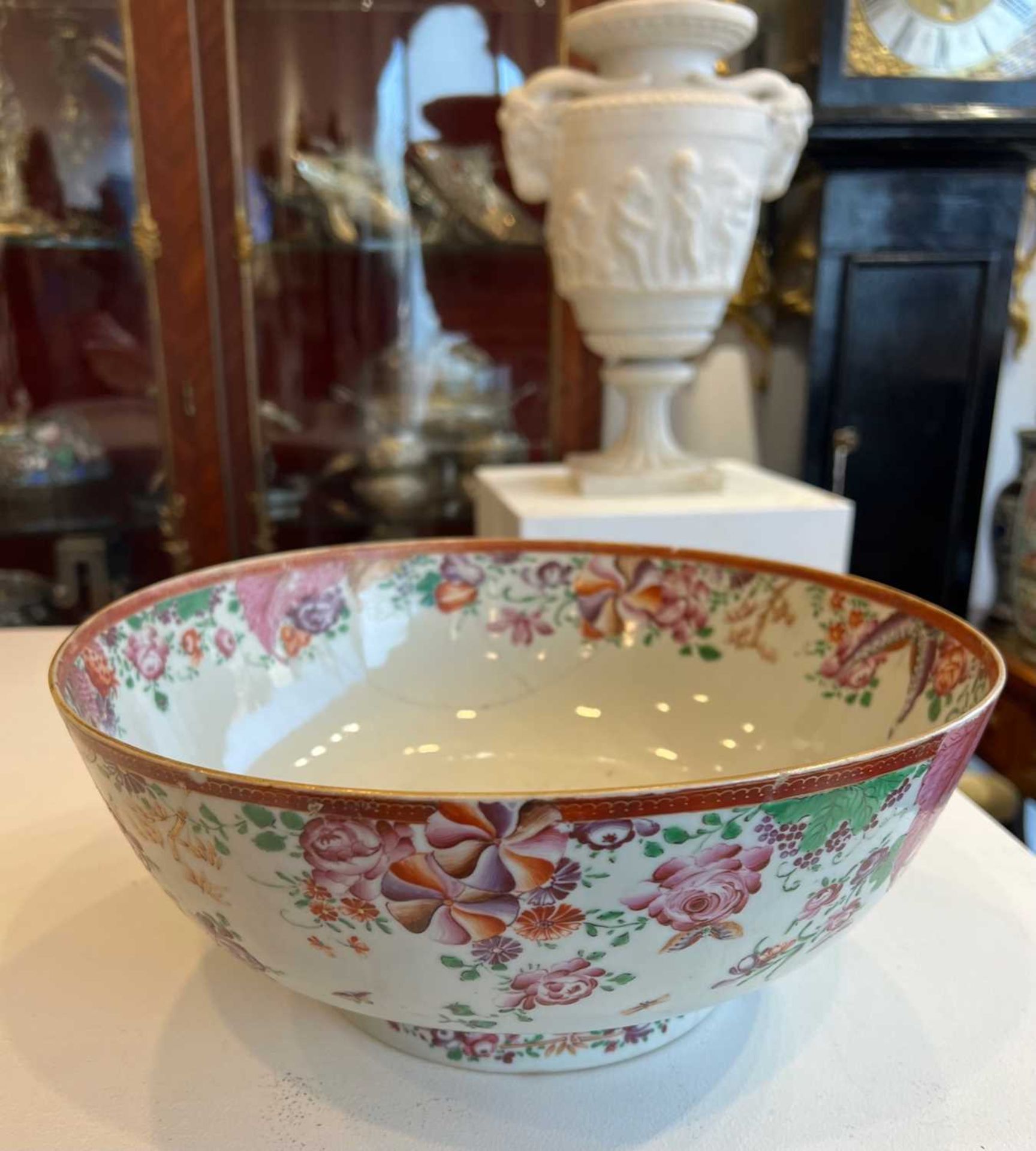 AN EARLY 19TH CENTURY CHINESE PORCELAIN BOWL - Image 5 of 11