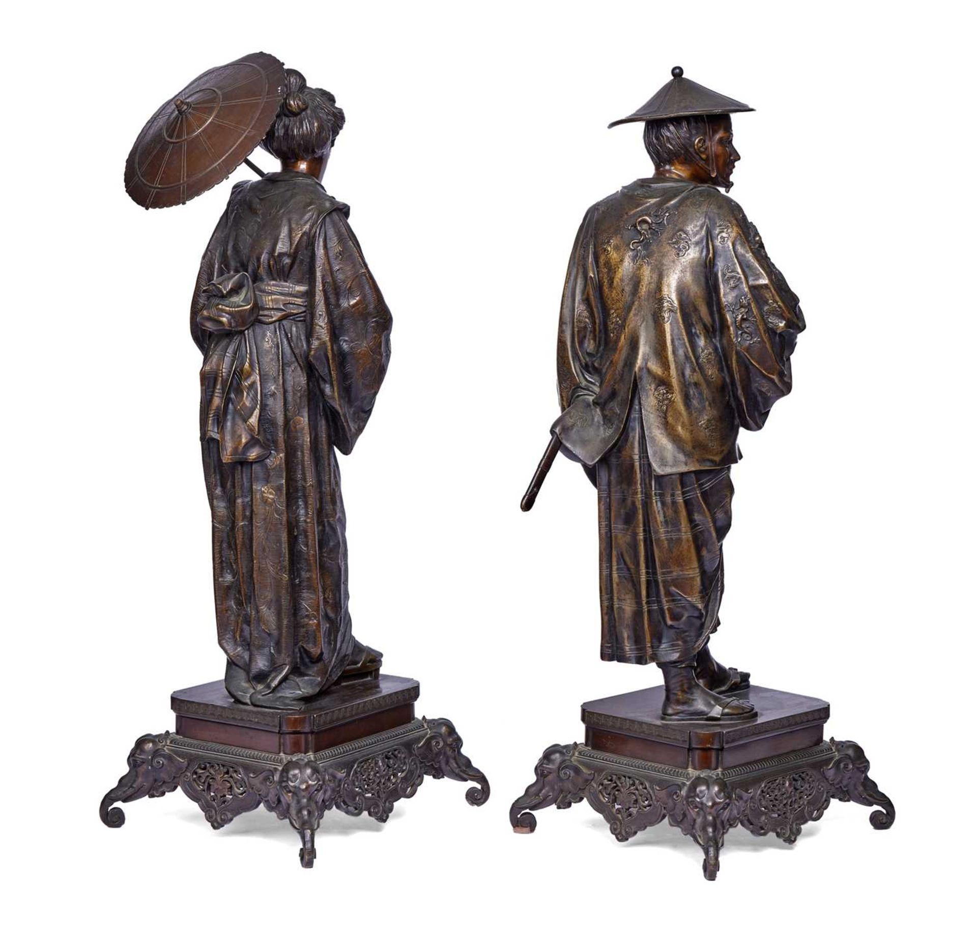 A FINE PAIR OF 19TH CENTURY FRENCH BRONZE 'JAPONISME' FIGURES - Image 3 of 4