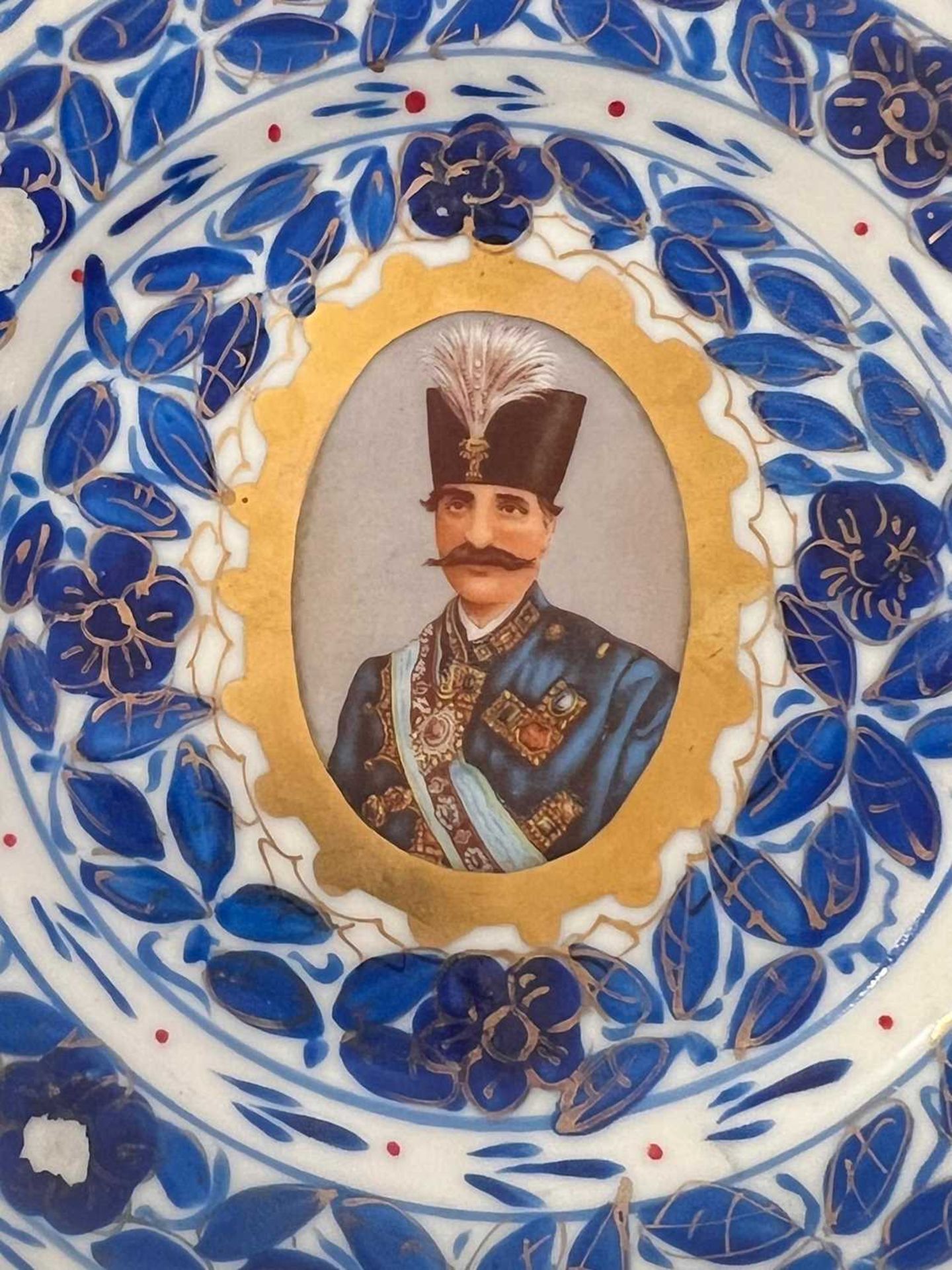 A PORCELAIN PART TEA SET MADE FOR THE PERSIAN MARKET - Bild 3 aus 5