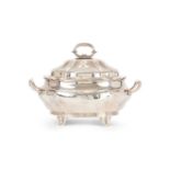 A STERLING SILVER TUREEN IN THE GEORGE III STYLE, LONDON, 1900