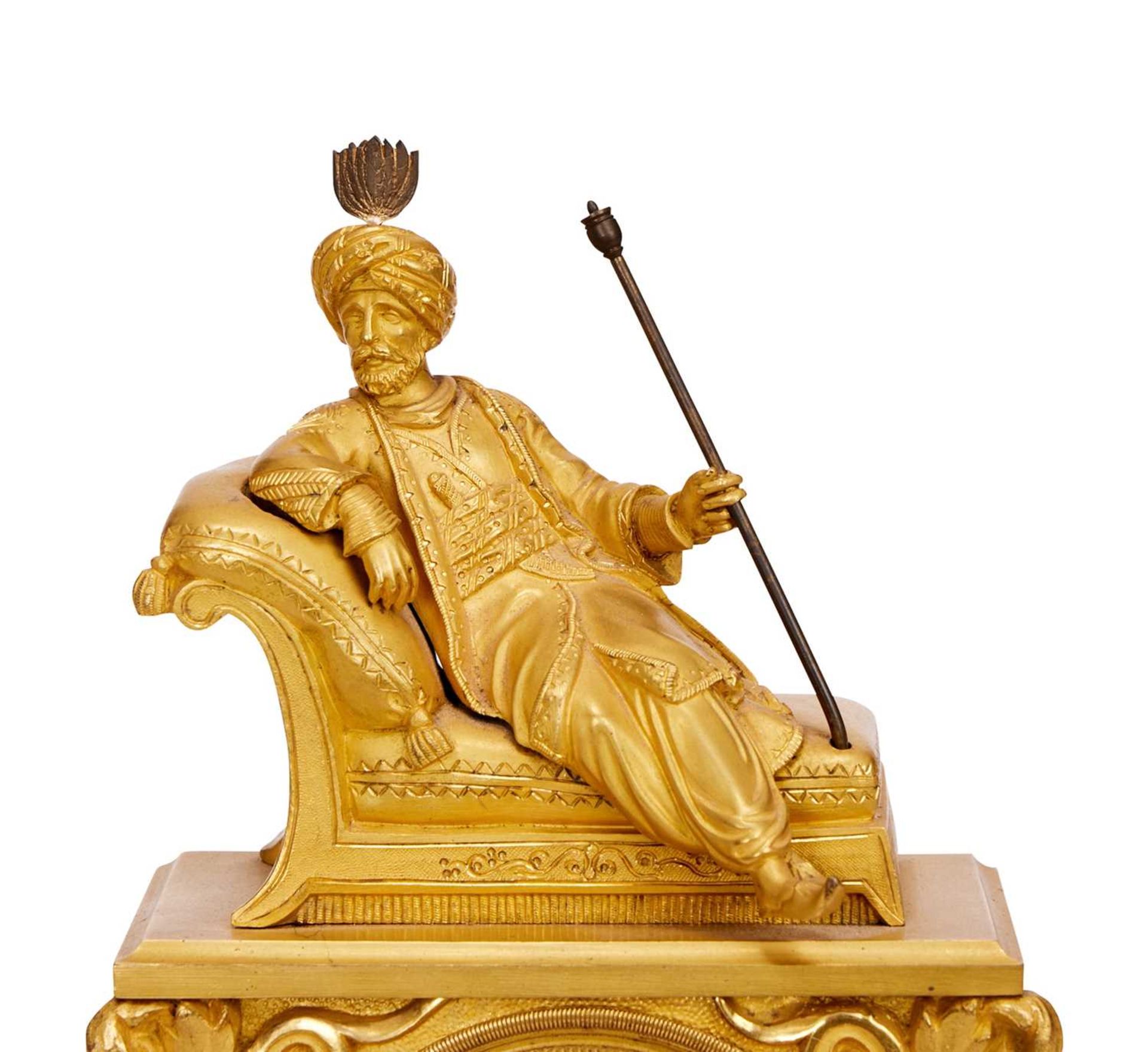 RAINGO FRERES, PARIS: AN 1830'S FRENCH ORIENTALIST GILT BRONZE CLOCK DEPICTING A SULTAN - Image 3 of 3