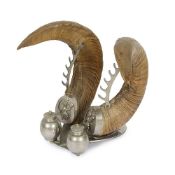 AN EARLY 20TH CENTURY ANGLO-INDIAN RAMS HORN INWELL AND QUILL REST