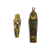 A 1920'S EGYPTIAN REVIVAL SARCOPHAGUS AND MUMMY PENDANT