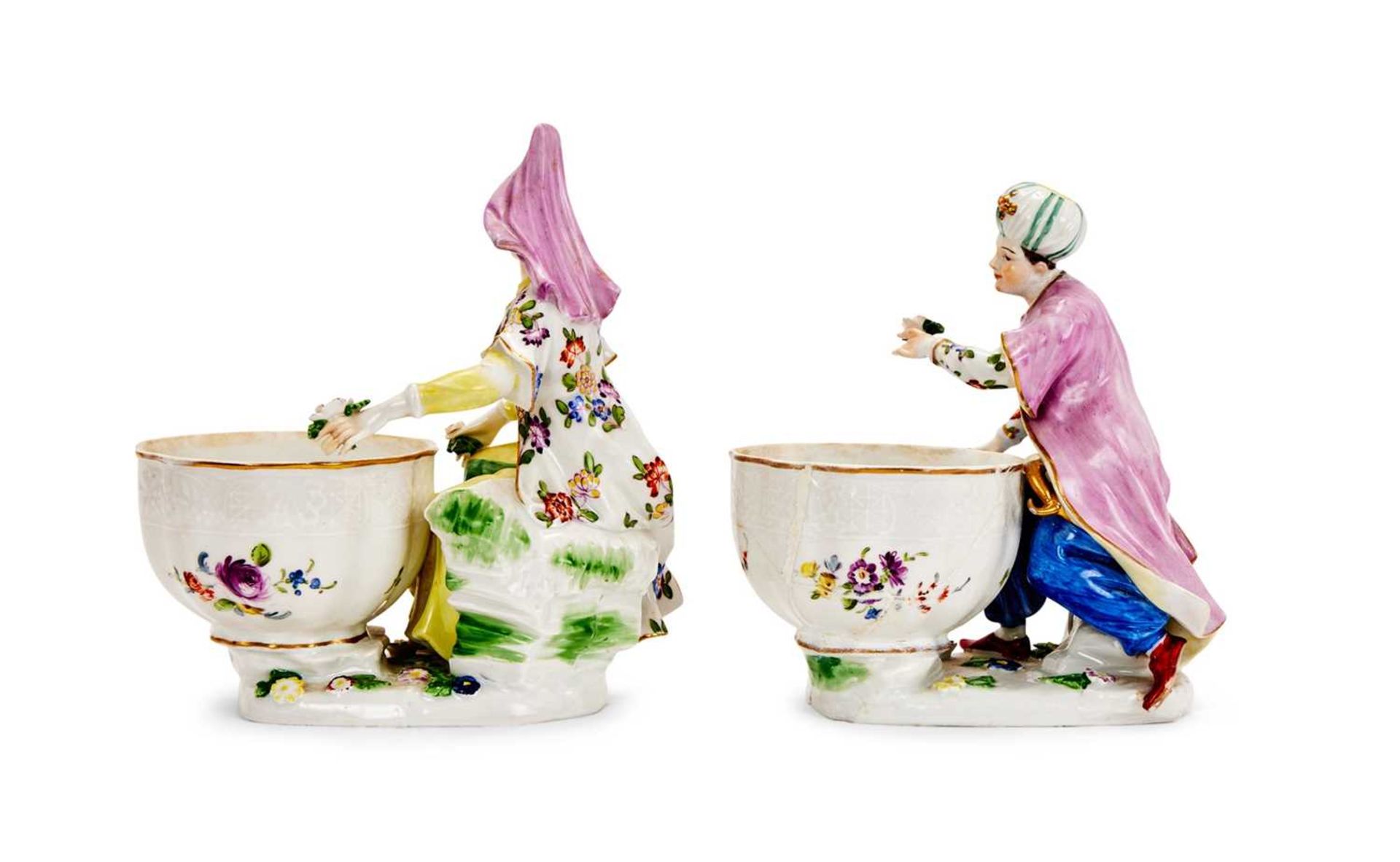 FOR THE OTTOMAN MARKET: A PAIR OF 19TH CENTURY PORCELAIN FIGURAL BON BON DISHES - Image 2 of 5