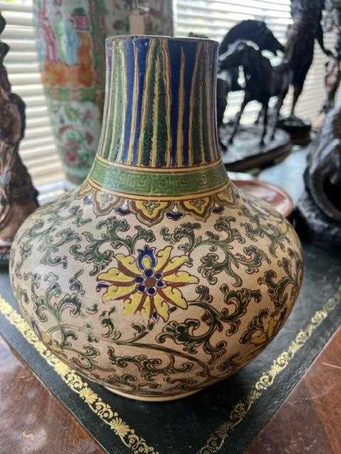 A CHINESE GLAZED POTTERY BALUSTER VASE - Image 11 of 15