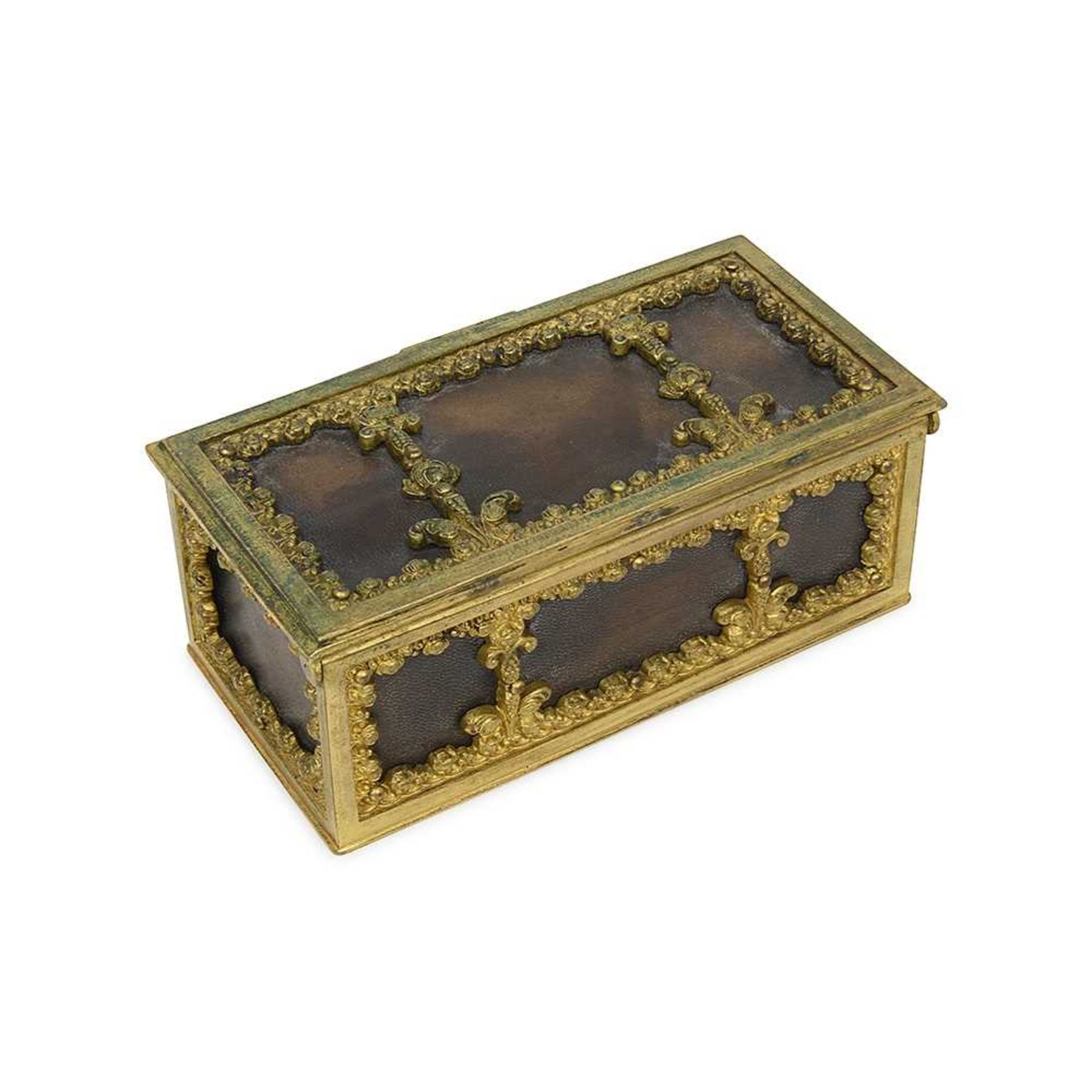 A 19TH CENTURY FRENCH GILT BRONZE LEATHER MOUNTED CASKET - Bild 3 aus 3