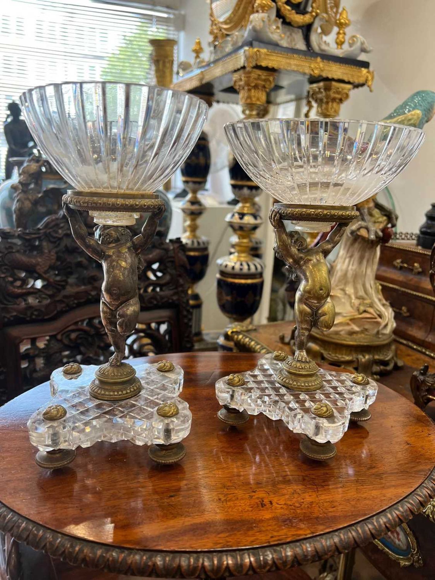 BACCARAT: A LATE 19TH CENTURY SILVERED BRONZE AND CUT GLASS THREE PIECE CENTREPIECE - Bild 13 aus 14