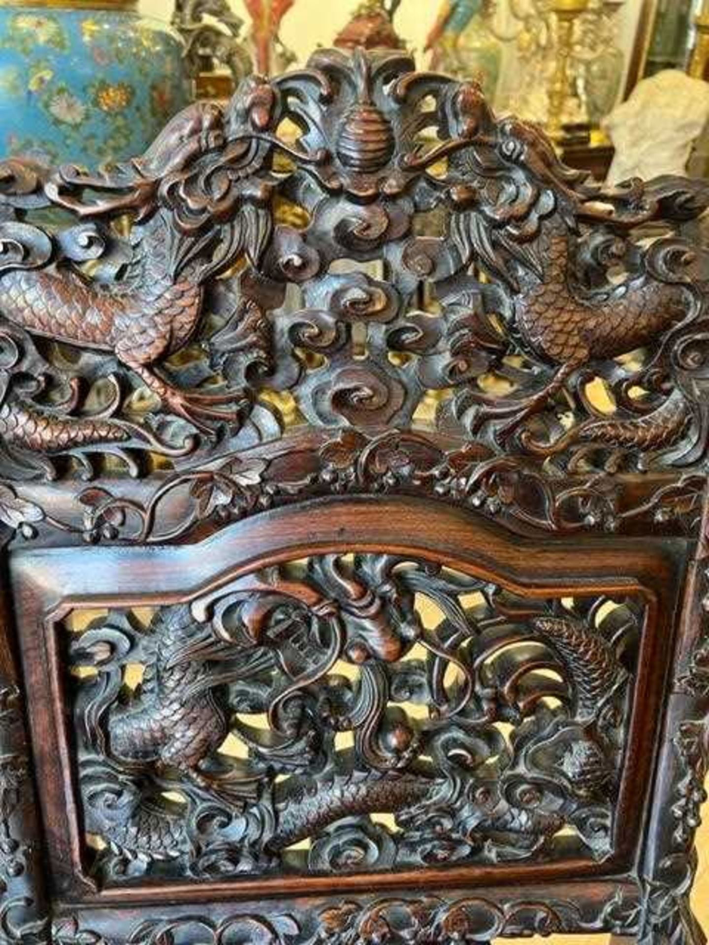 A PAIR OF CHINESE QING DYNASTY CARVED HONGMU CHAIRS - Image 12 of 13