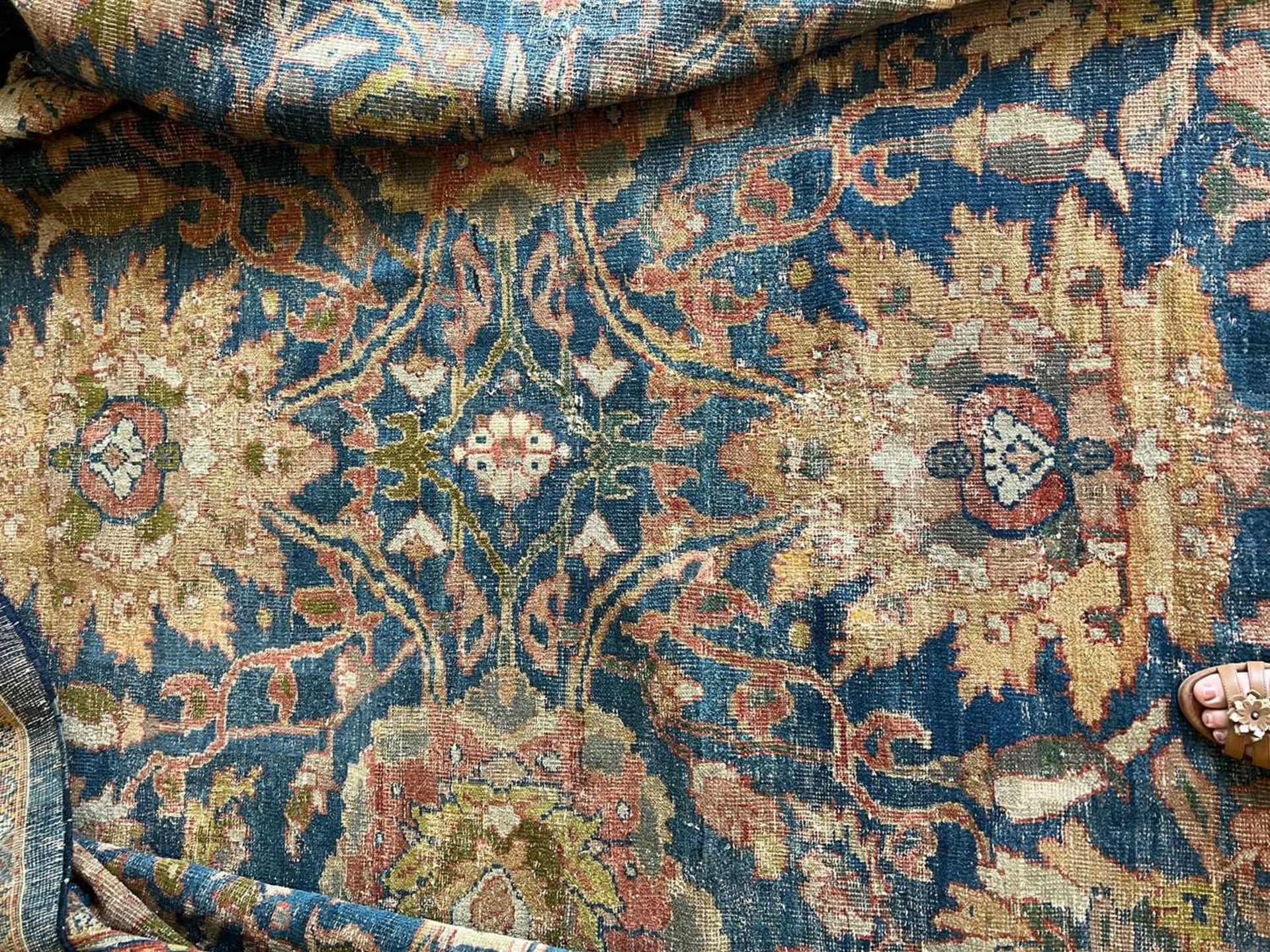 A RARE AND LARGE LATE 19TH CENTURY PERSIAN ZIEGLER CARPET - Bild 22 aus 22