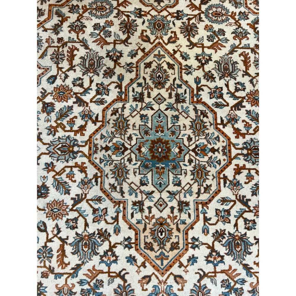 A KASHAN CARPET, CENTRAL PERSIA - Image 4 of 5