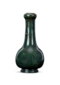 AN 18TH / 19TH CENTURY CHINESE SPINACH JADE SCENT BOTTLE