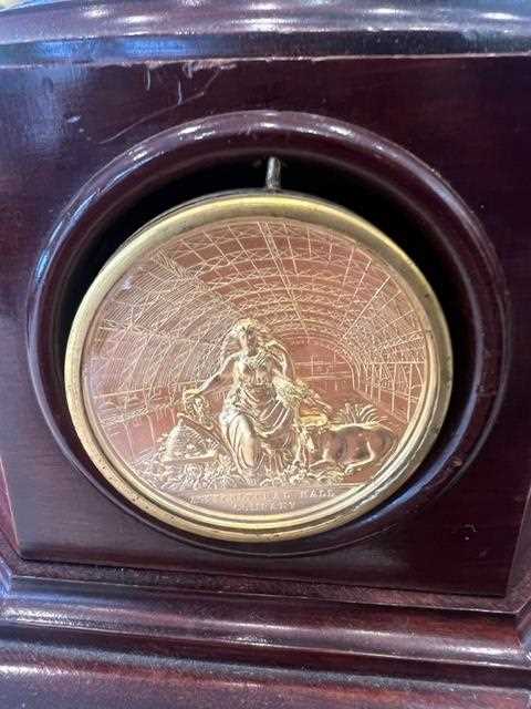 A FINE SILVER GILT EQUESTRIAN TROPHY CUP, LONDON, 1901, ROWLANDS AND FRAZER - Image 8 of 19