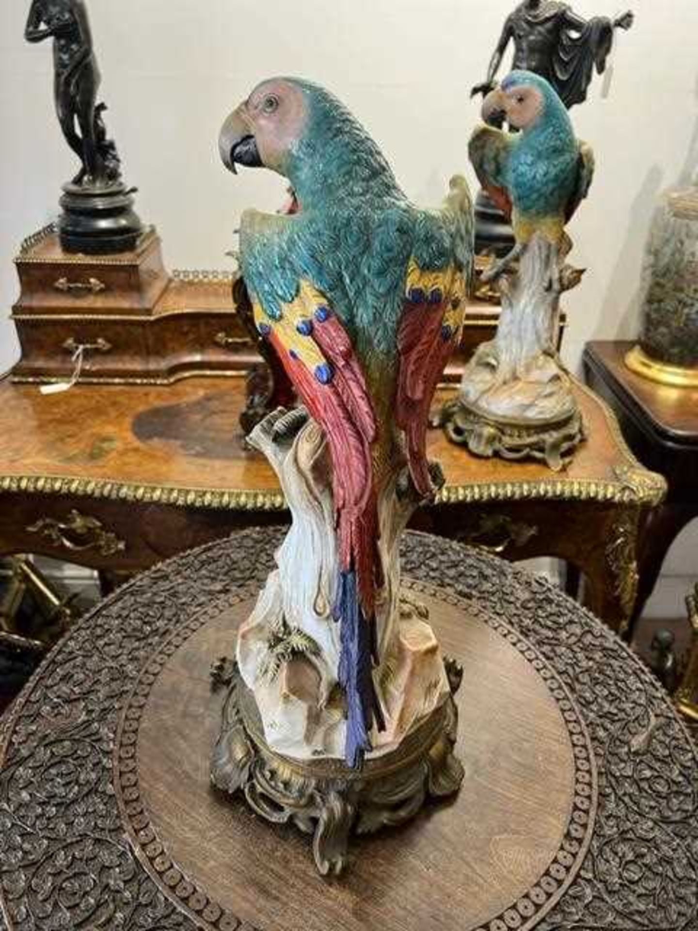 A RARE PAIR OF 19TH CENTURY MEISSEN PORCELAIN MODELS OF PARROTS - Image 15 of 19