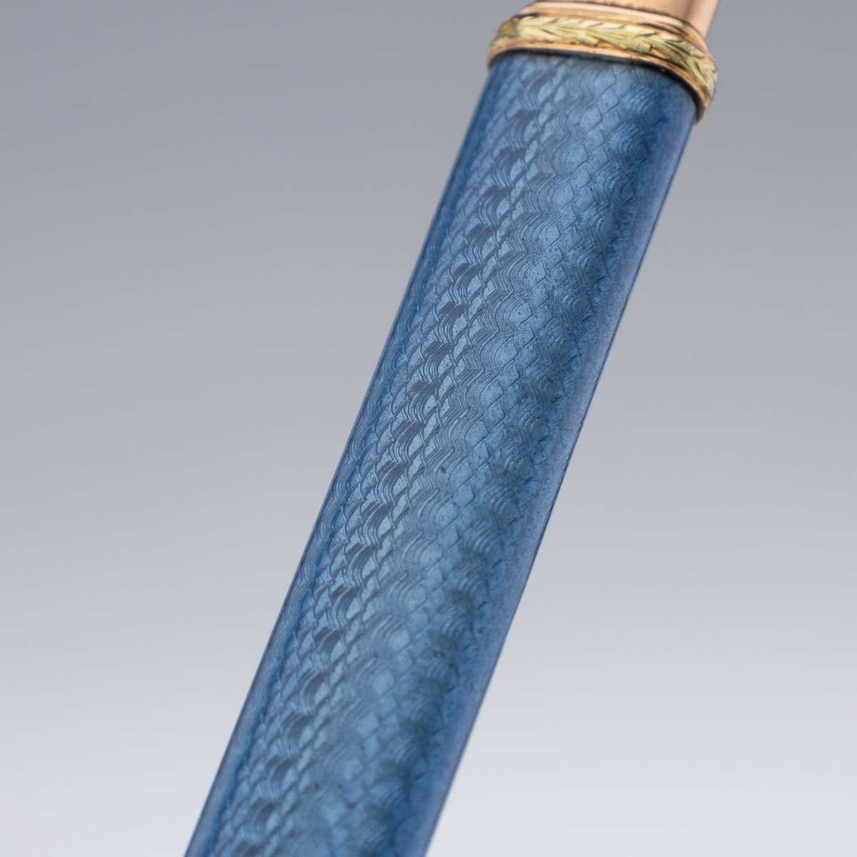 FABERGE: AN EARLY 20TH CENTURY GOLD AND ENAMEL PENCIL, MAKER'S MARK A.A. - Image 5 of 9