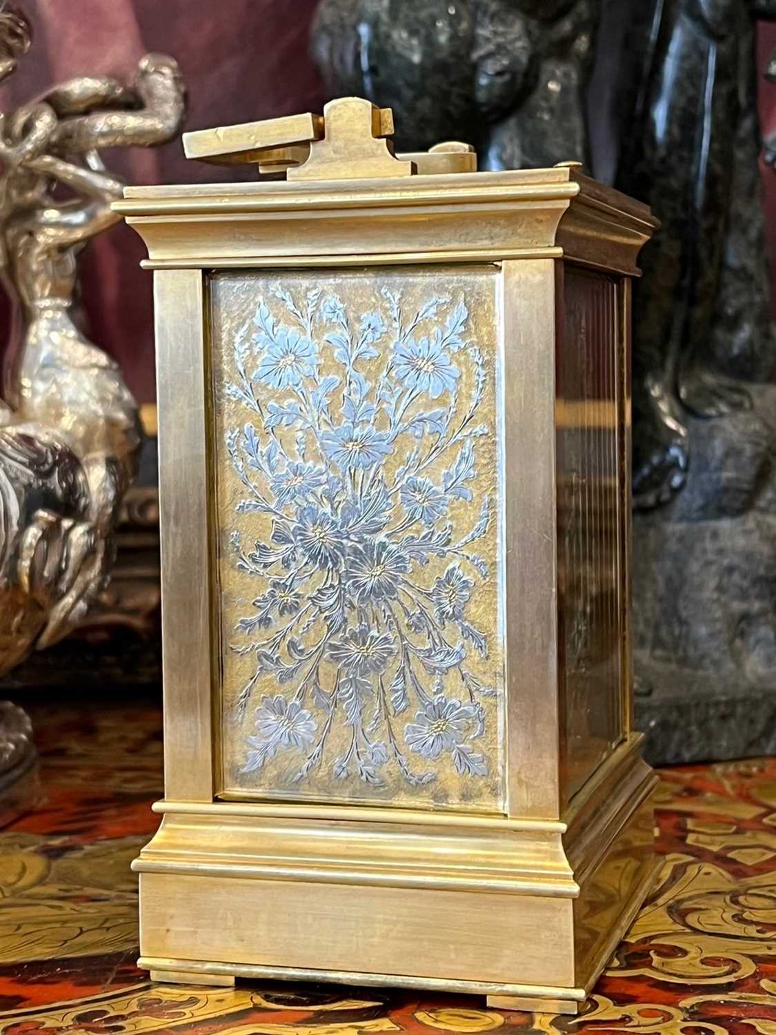 A FINE LATE 19TH CENTURY FRENCH CARRIAGE CLOCK WITH SIILVERED ENGRAVED PANELS - Image 5 of 6
