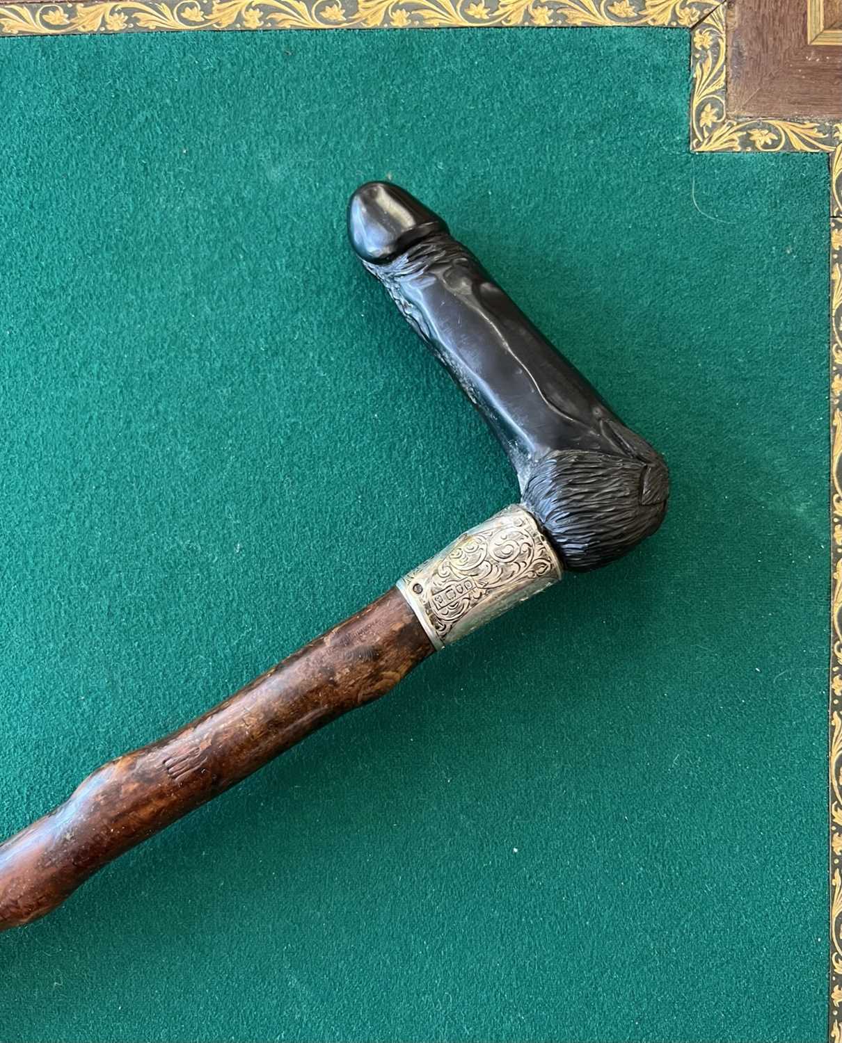 A LATE 19TH CENTURY WALKING CANE WITH EROTIC HANDLE - Image 4 of 7