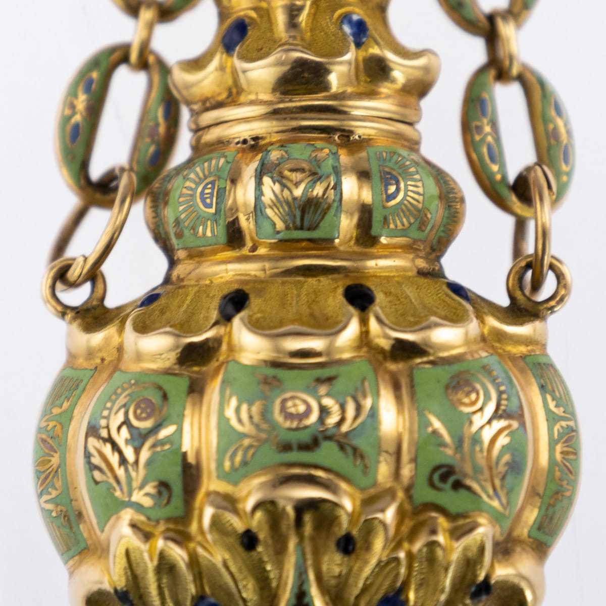 AN 18K GOLD AND ENAMEL SCENT BOTTLE, SWISS, EARLY 19TH CENTURY, FOR THE OTTOMAN MARKET - Image 11 of 12