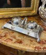 A STERLING SILVER VICTORIAN CAVIAR SERVING DISH, 1890