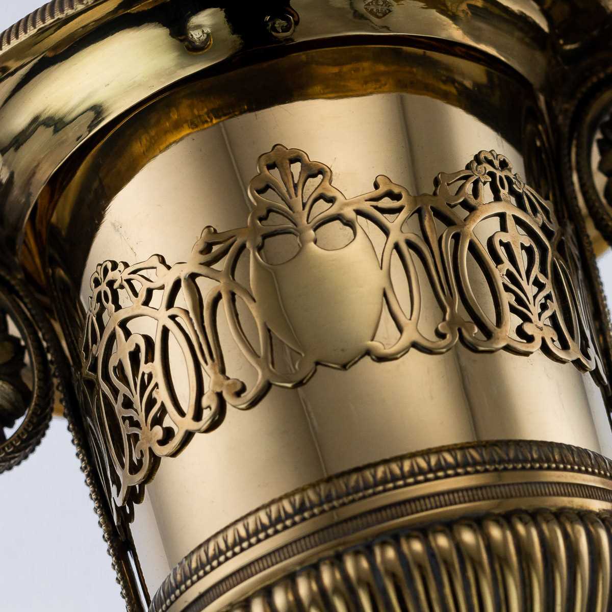AN EARLY 19TH CENTURY SILVER GILT URN BY MARC JACQUART, PARIS - Image 7 of 19