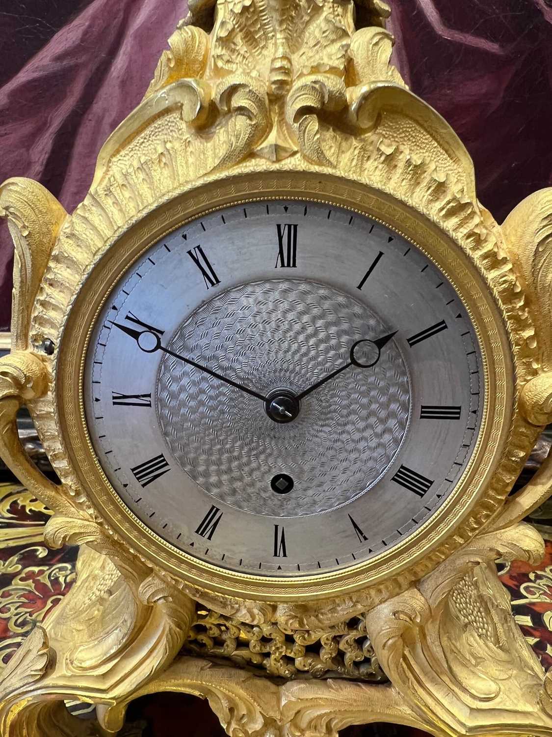 A FINE 1840'S ENGLISH GILT BRONZE MANTEL CLOCK BY HENRY BLUNDELL, LONDON - Image 3 of 12
