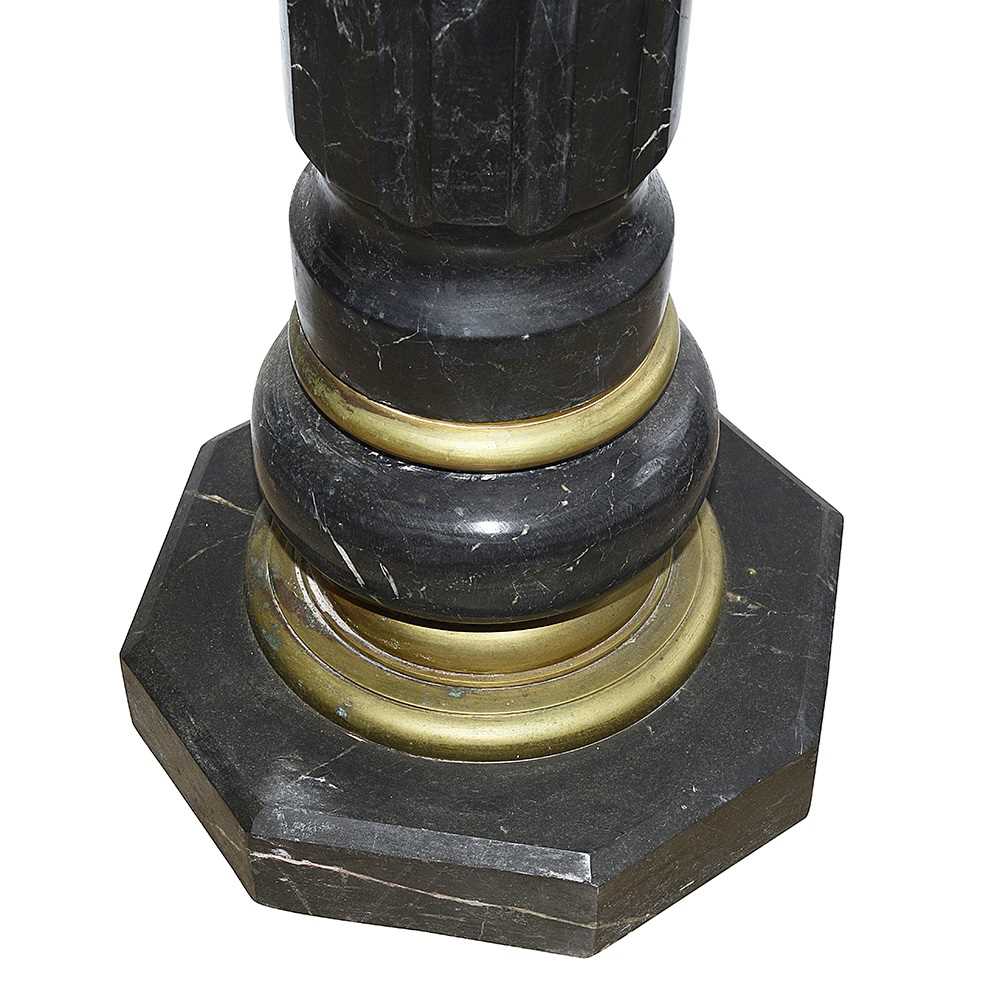 A LATE 19TH CENTURY BLACK MARBLE AND ORMOLU MOUNTED PEDESTAL - Image 3 of 3